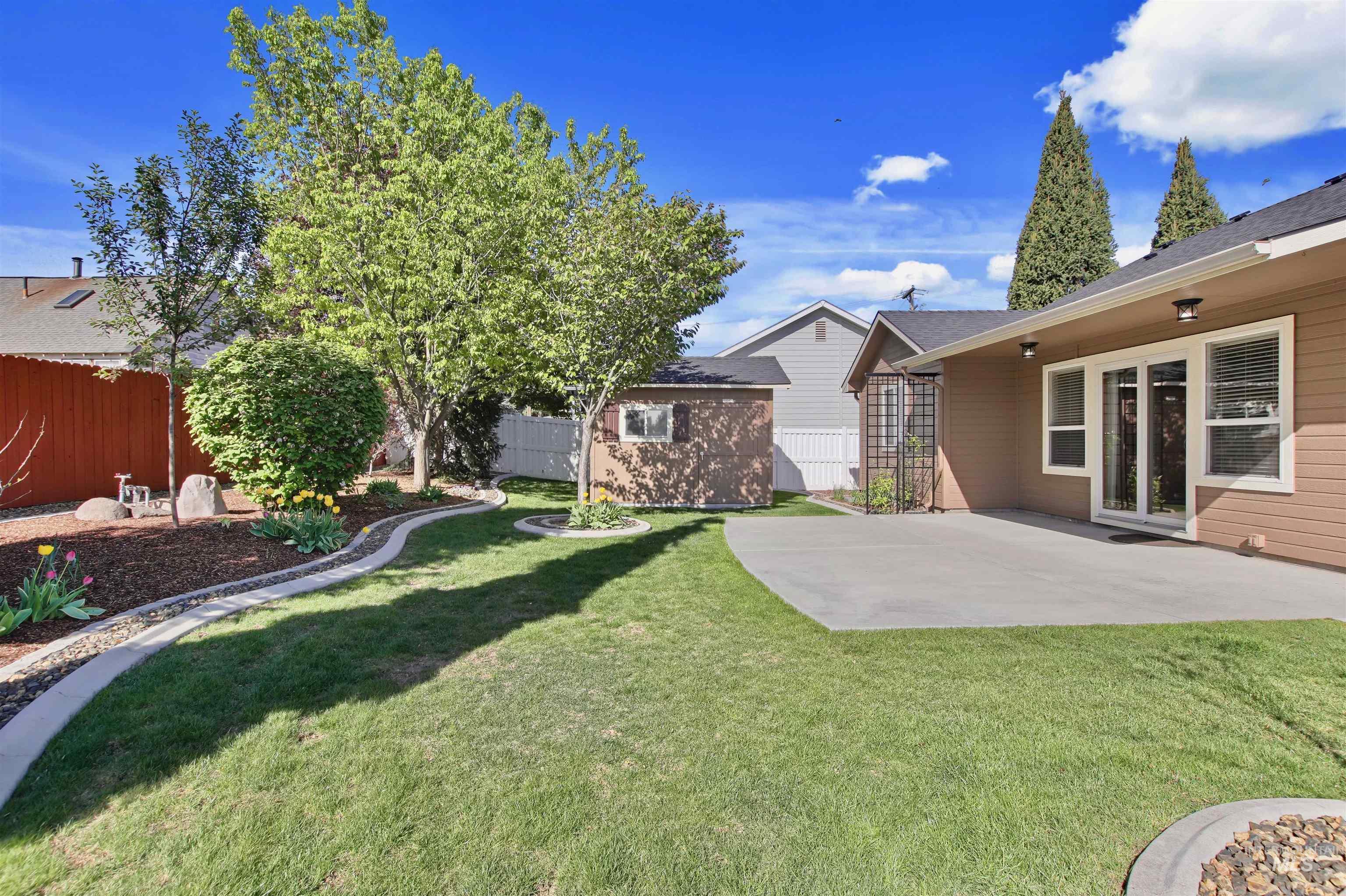 739 W Highland Ave, Nampa, Idaho 83686-4927, 4 Bedrooms, 2 Bathrooms, Residential For Sale, Price $470,000,MLS 98983292