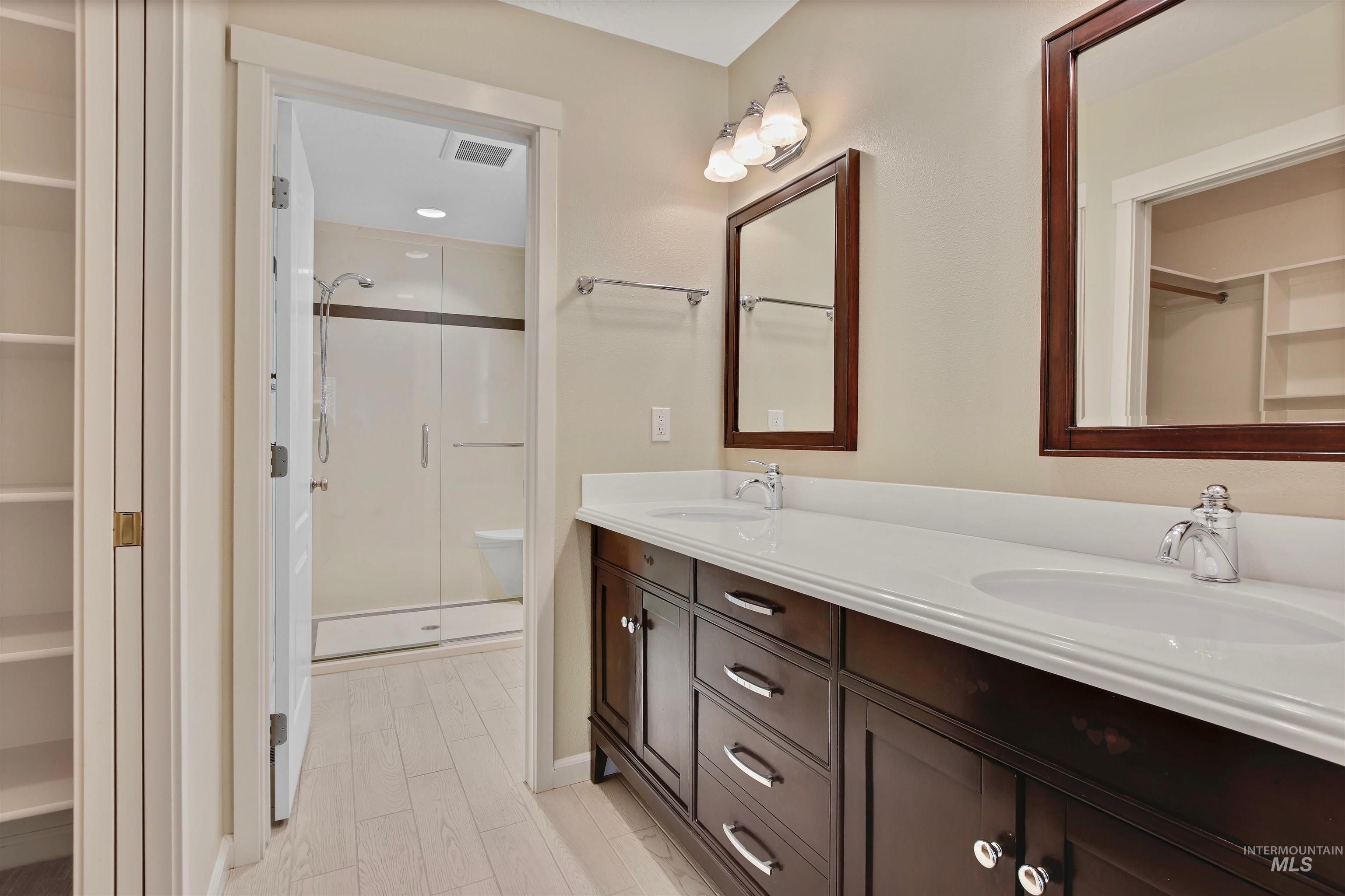 739 W Highland Ave, Nampa, Idaho 83686-4927, 4 Bedrooms, 2 Bathrooms, Residential For Sale, Price $470,000,MLS 98983292