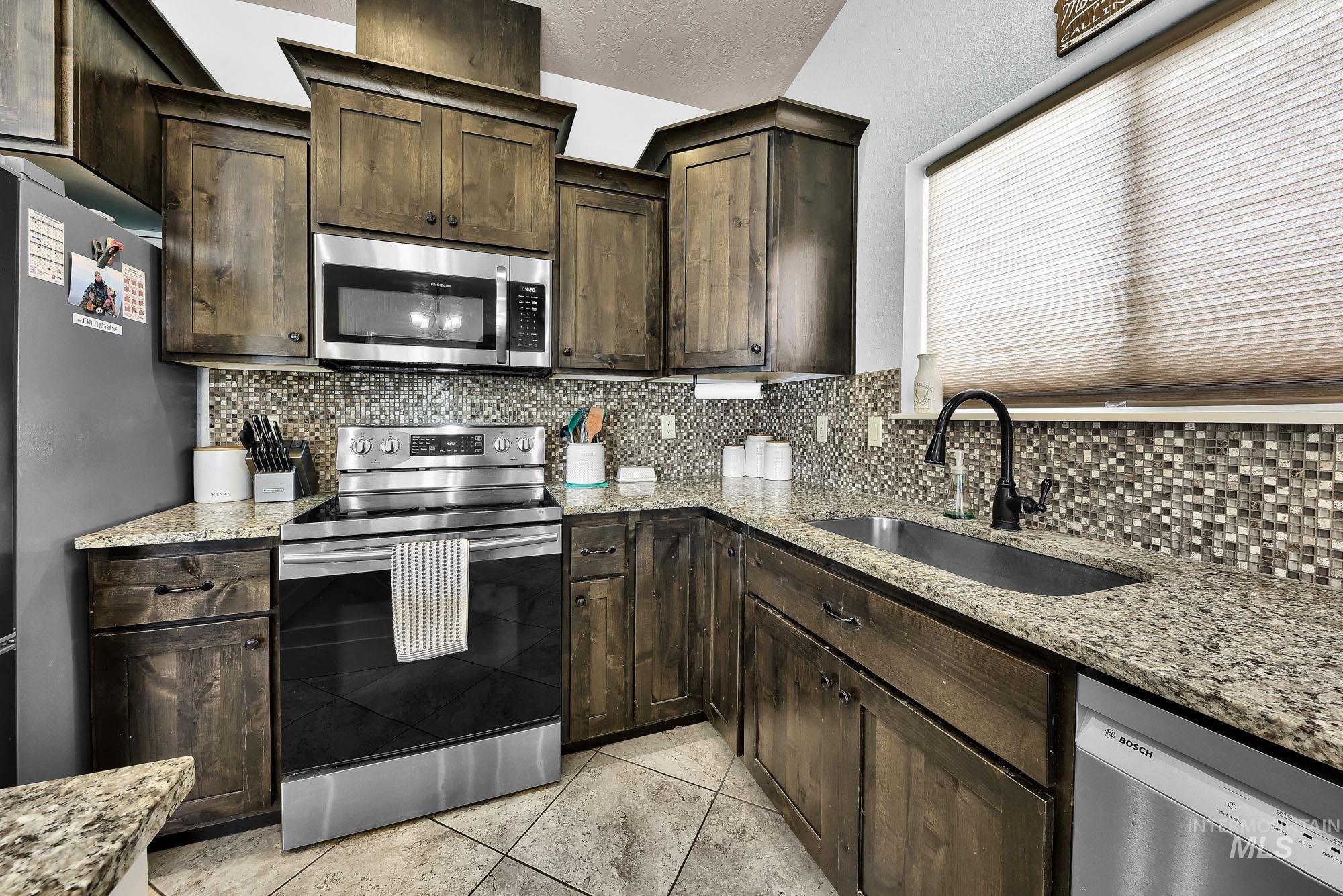 2657 E Basalt Ct., Nampa, Idaho 83686, 5 Bedrooms, 3 Bathrooms, Residential For Sale, Price $539,900,MLS 98983293
