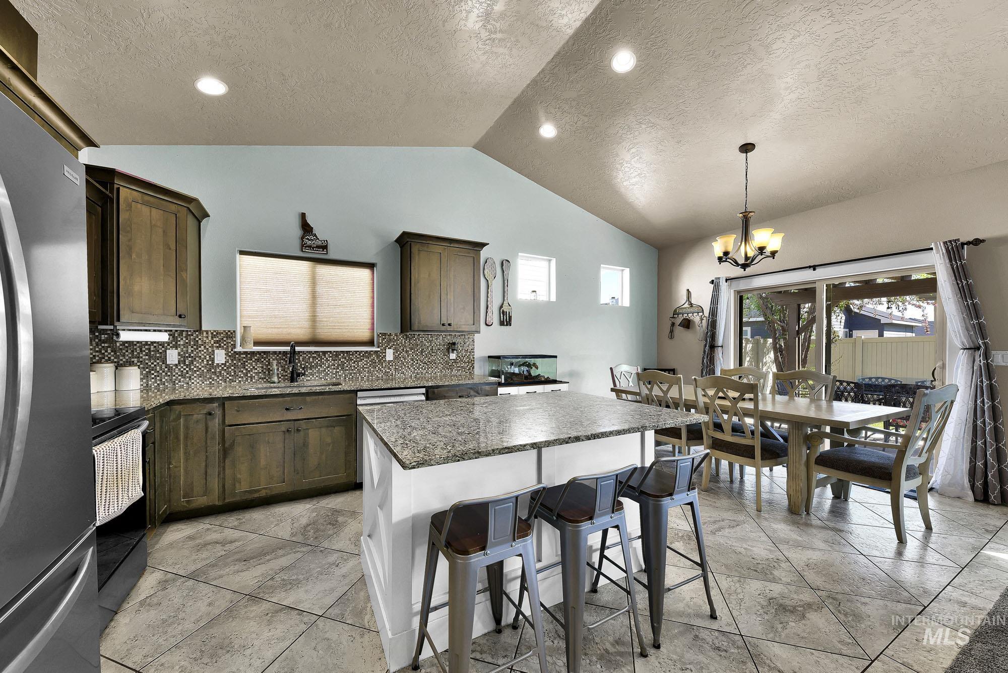 2657 E Basalt Ct., Nampa, Idaho 83686, 5 Bedrooms, 3 Bathrooms, Residential For Sale, Price $549,900,MLS 98983293