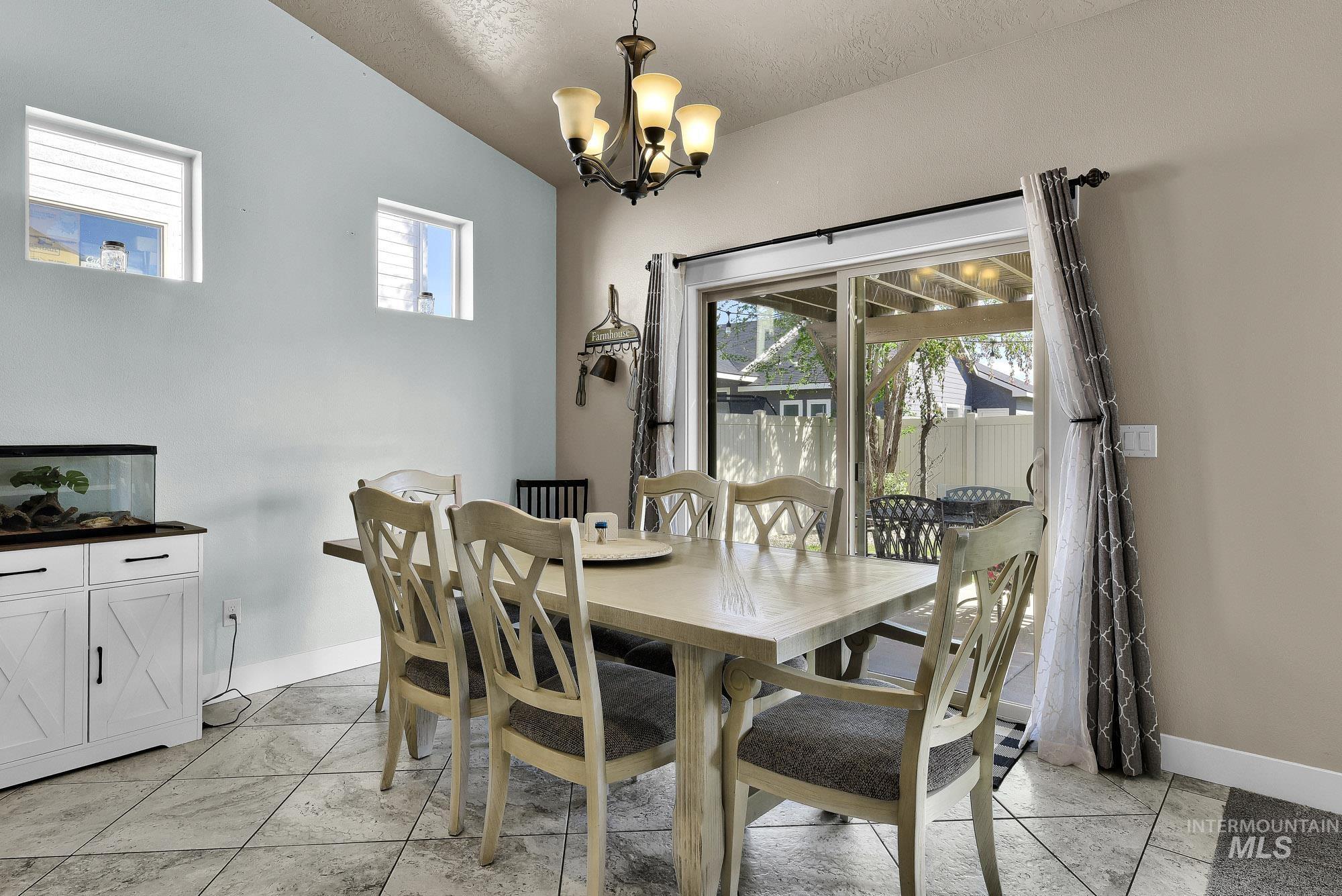 2657 E Basalt Ct., Nampa, Idaho 83686, 5 Bedrooms, 3 Bathrooms, Residential For Sale, Price $549,900,MLS 98983293