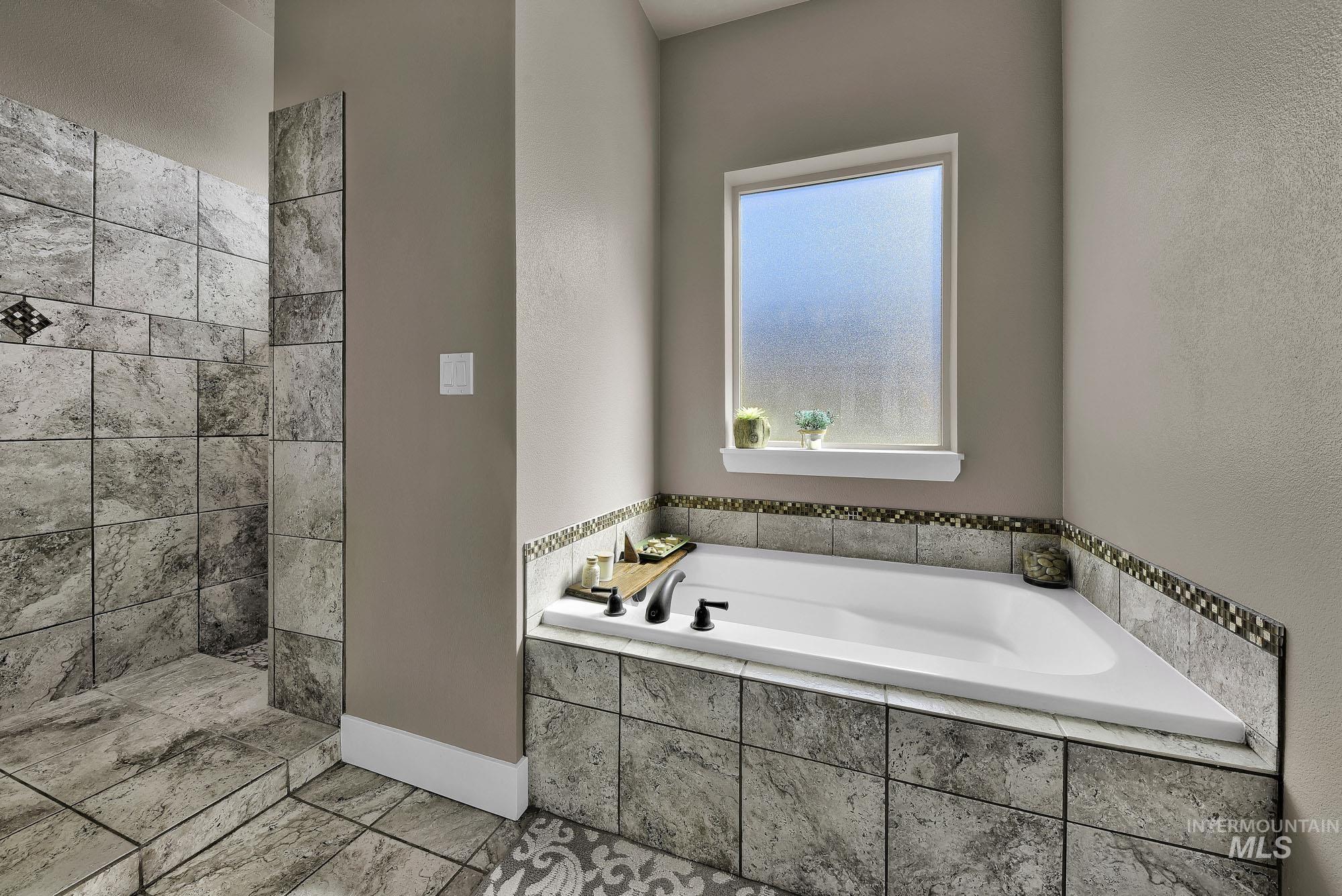 2657 E Basalt Ct., Nampa, Idaho 83686, 5 Bedrooms, 3 Bathrooms, Residential For Sale, Price $549,900,MLS 98983293