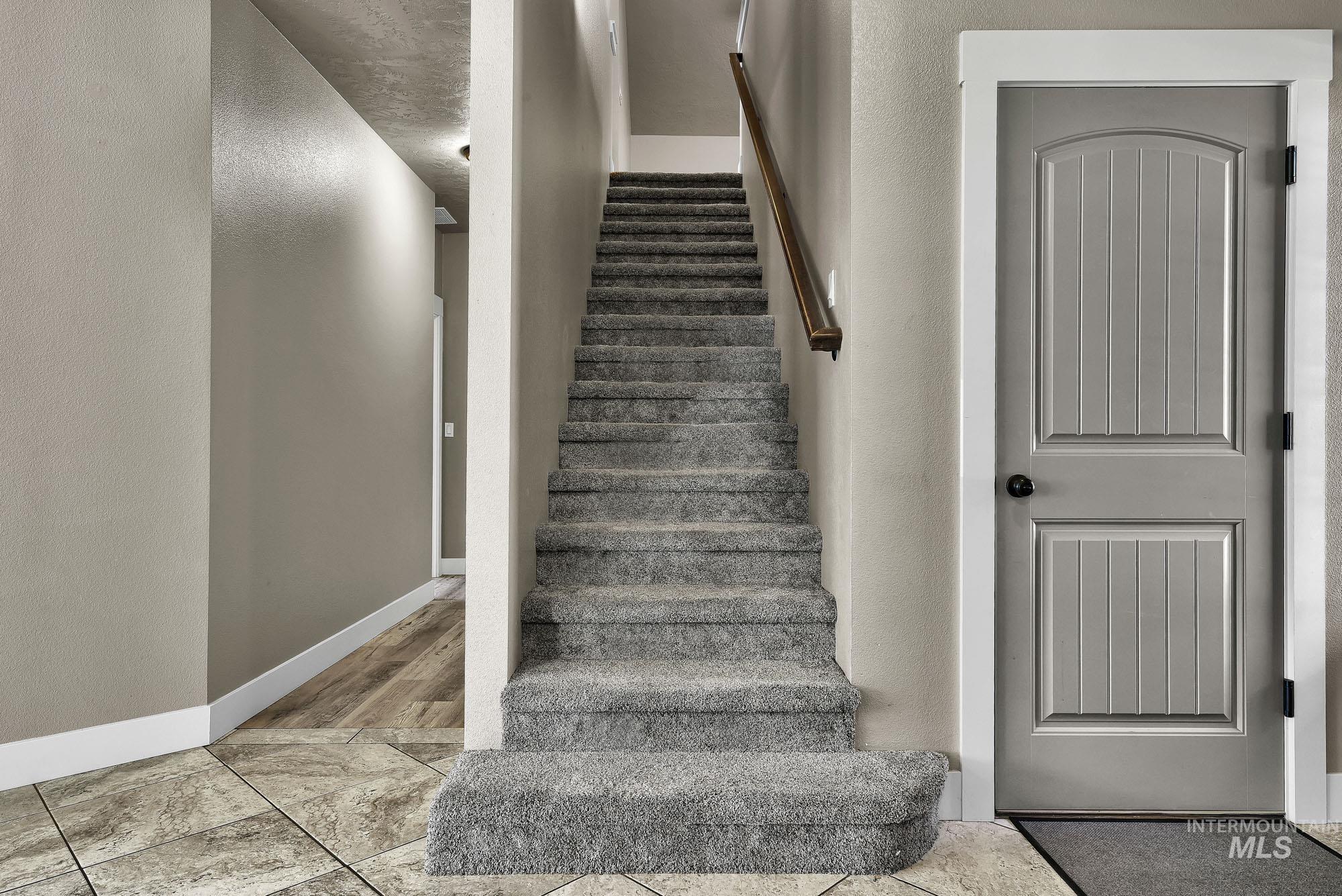 2657 E Basalt Ct., Nampa, Idaho 83686, 5 Bedrooms, 3 Bathrooms, Residential For Sale, Price $549,900,MLS 98983293