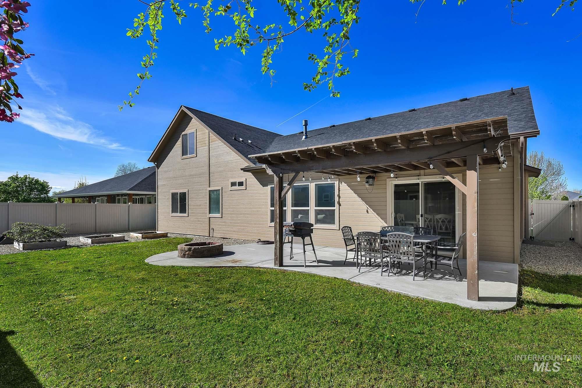 2657 E Basalt Ct., Nampa, Idaho 83686, 5 Bedrooms, 3 Bathrooms, Residential For Sale, Price $549,900,MLS 98983293