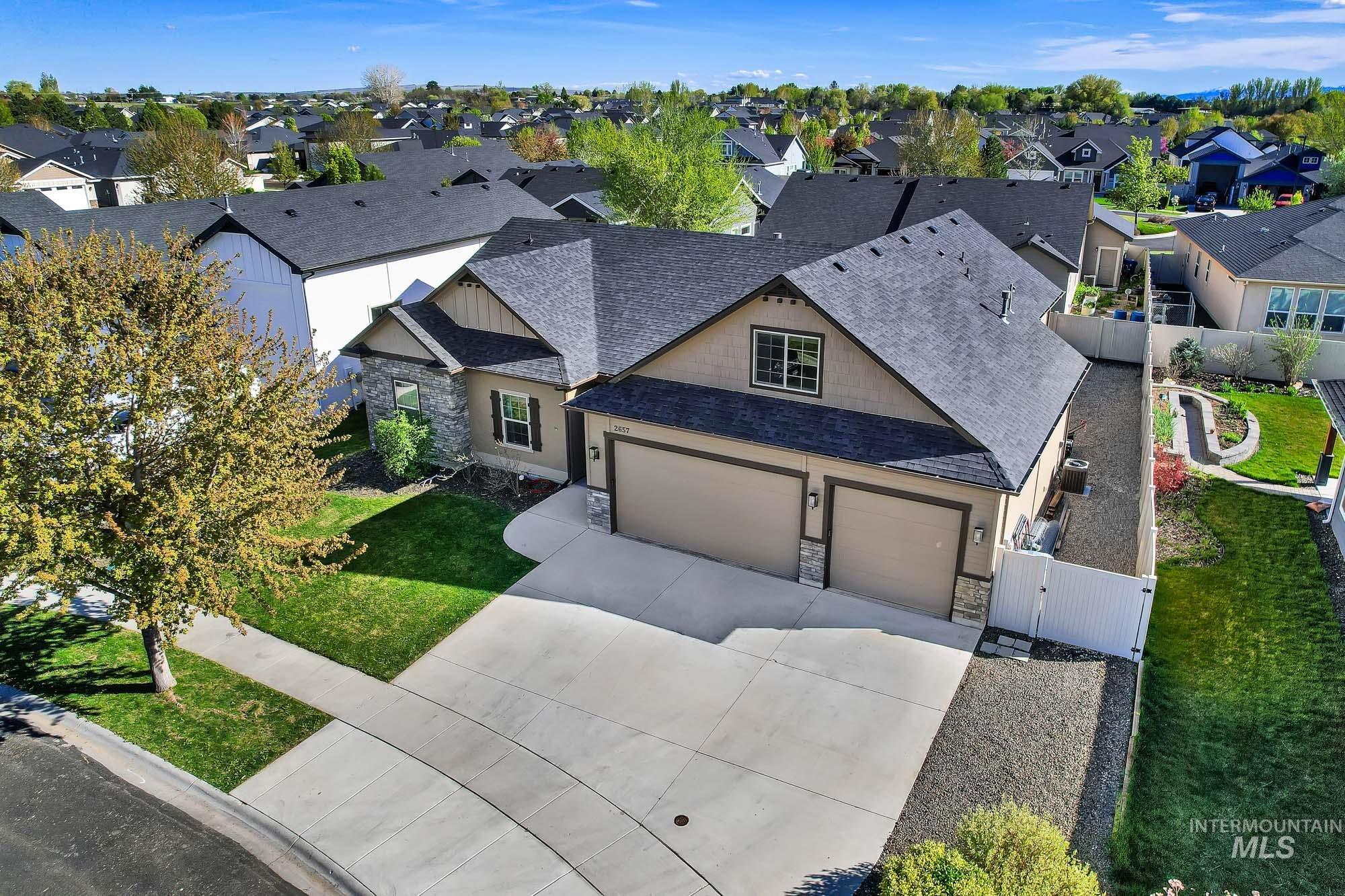2657 E Basalt Ct., Nampa, Idaho 83686, 5 Bedrooms, 3 Bathrooms, Residential For Sale, Price $549,900,MLS 98983293