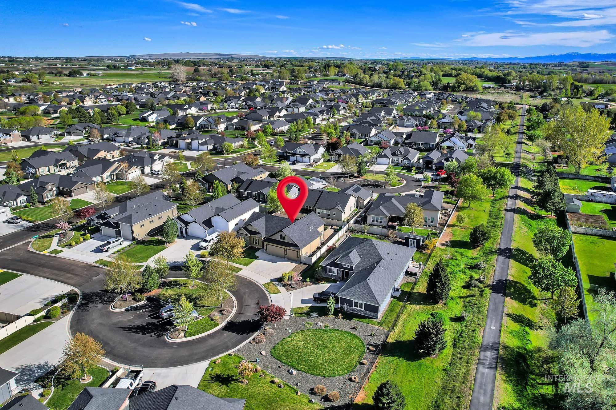 2657 E Basalt Ct., Nampa, Idaho 83686, 5 Bedrooms, 3 Bathrooms, Residential For Sale, Price $549,900,MLS 98983293