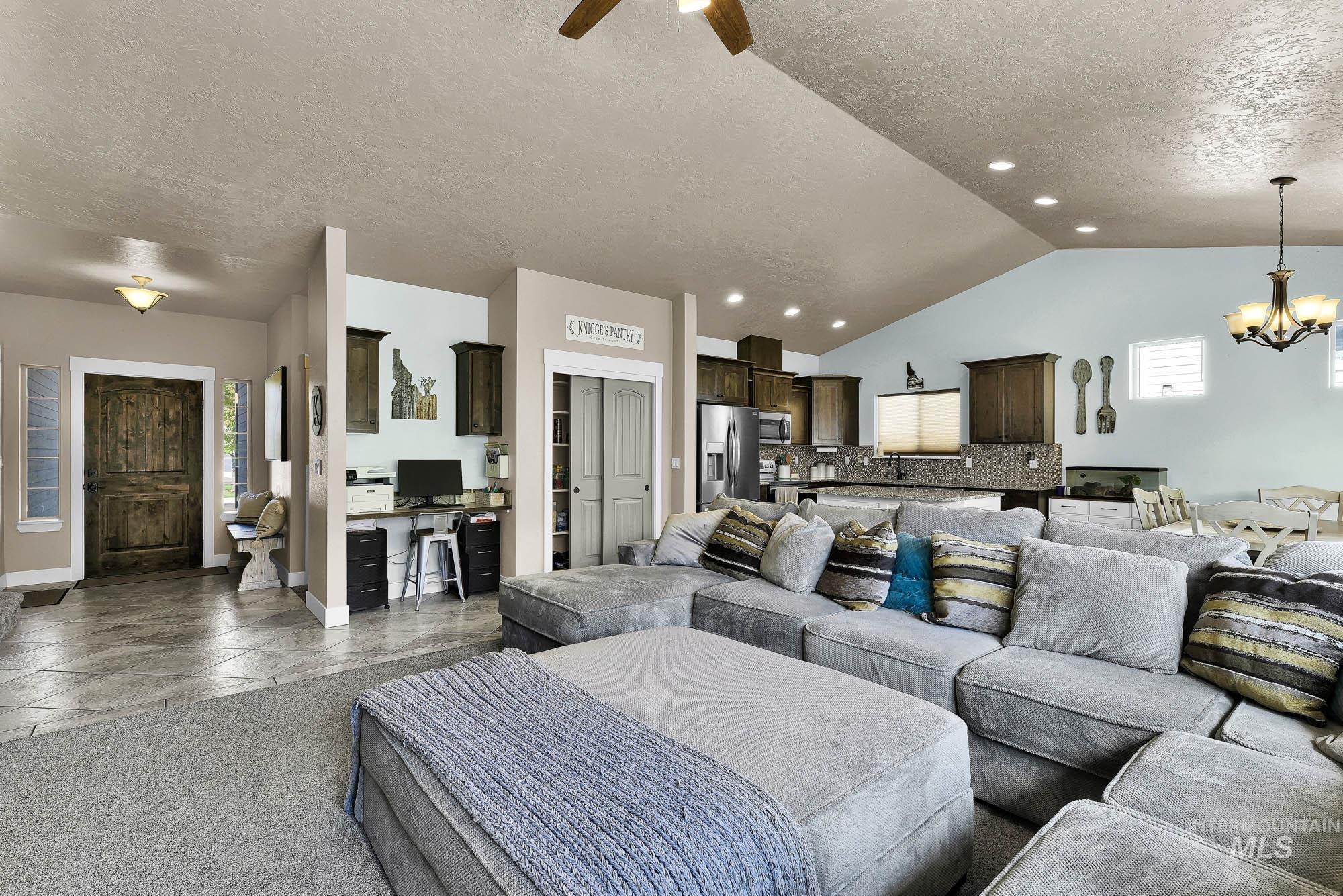 2657 E Basalt Ct., Nampa, Idaho 83686, 5 Bedrooms, 3 Bathrooms, Residential For Sale, Price $549,900,MLS 98983293