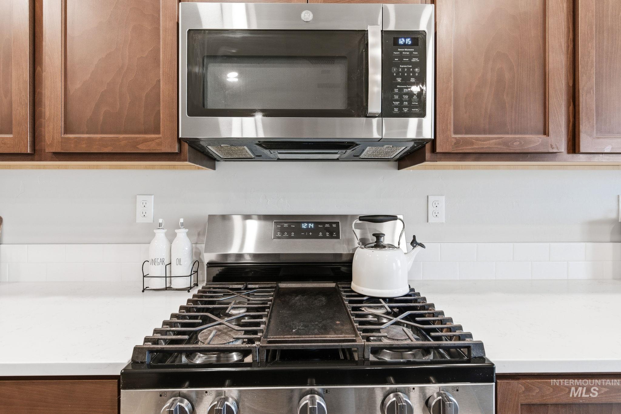 11455 Nora Drive, Caldwell, Idaho 83605, 4 Bedrooms, 3 Bathrooms, Residential For Sale, Price $479,900,MLS 98983295