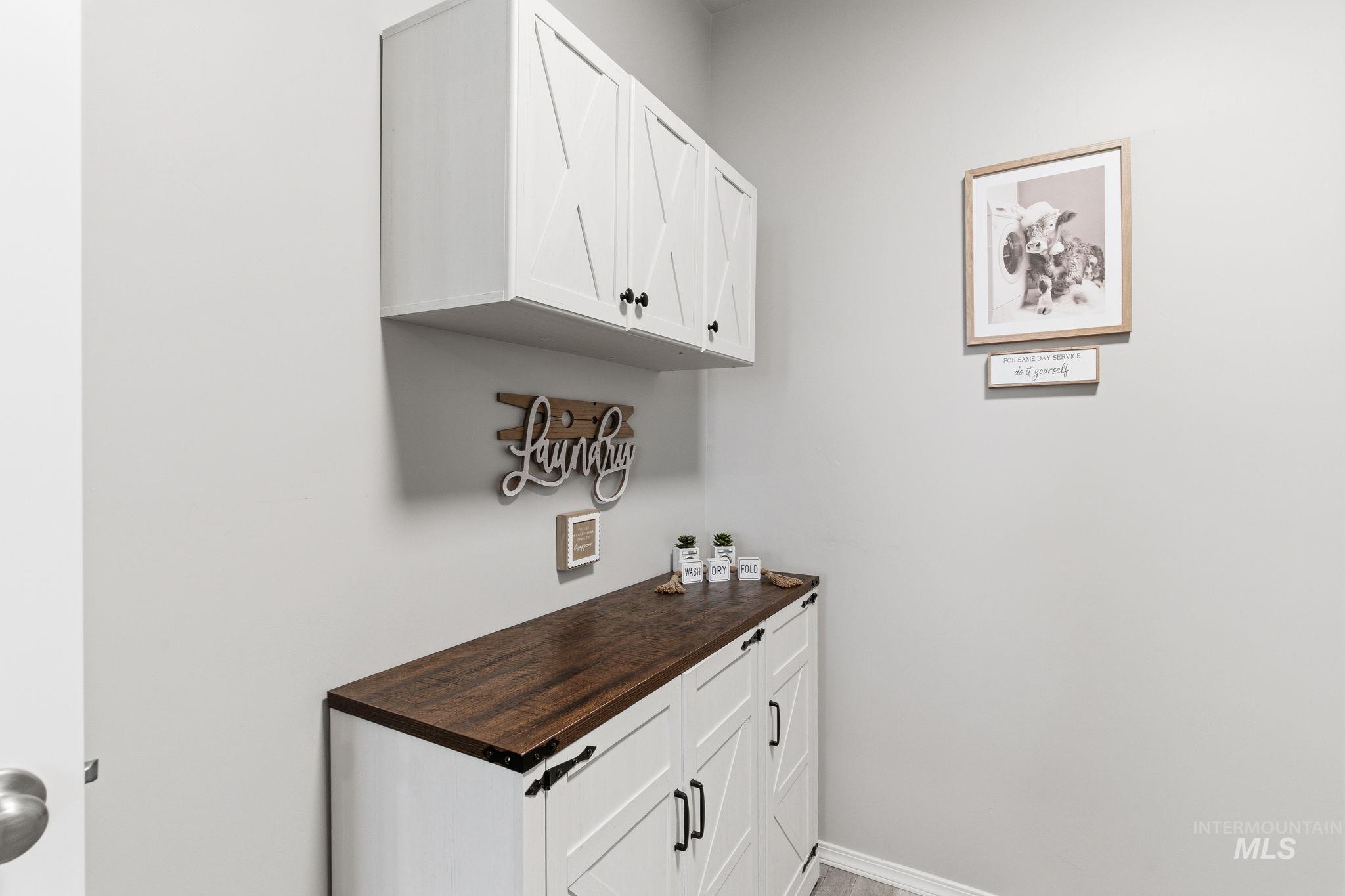 11455 Nora Drive, Caldwell, Idaho 83605, 4 Bedrooms, 3 Bathrooms, Residential For Sale, Price $479,900,MLS 98983295