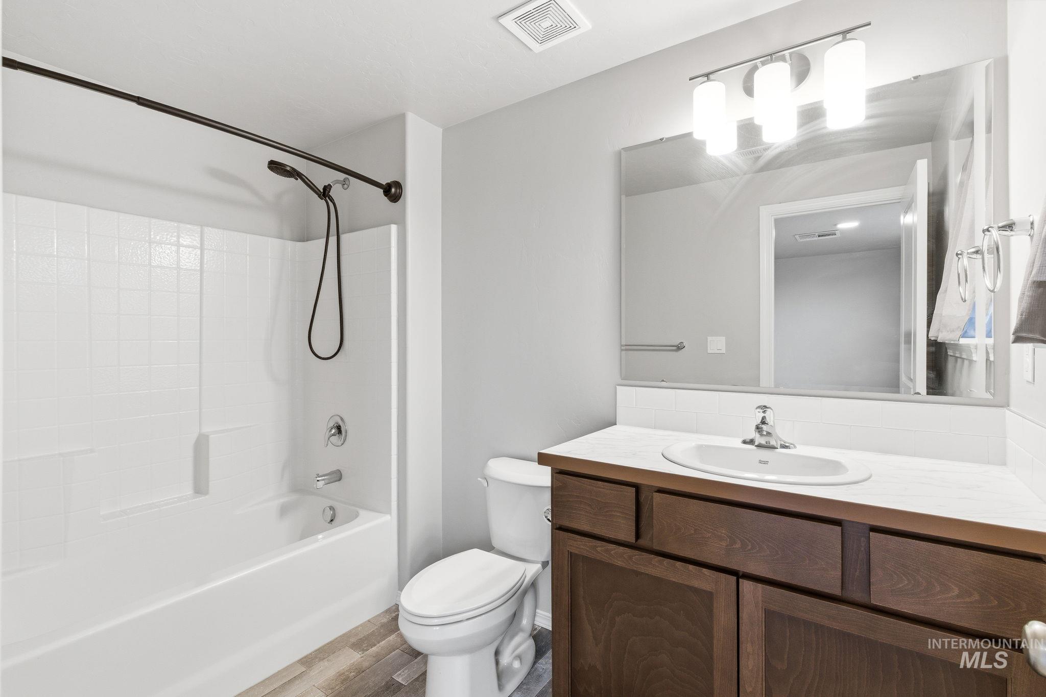 11455 Nora Drive, Caldwell, Idaho 83605, 4 Bedrooms, 3 Bathrooms, Residential For Sale, Price $479,900,MLS 98983295