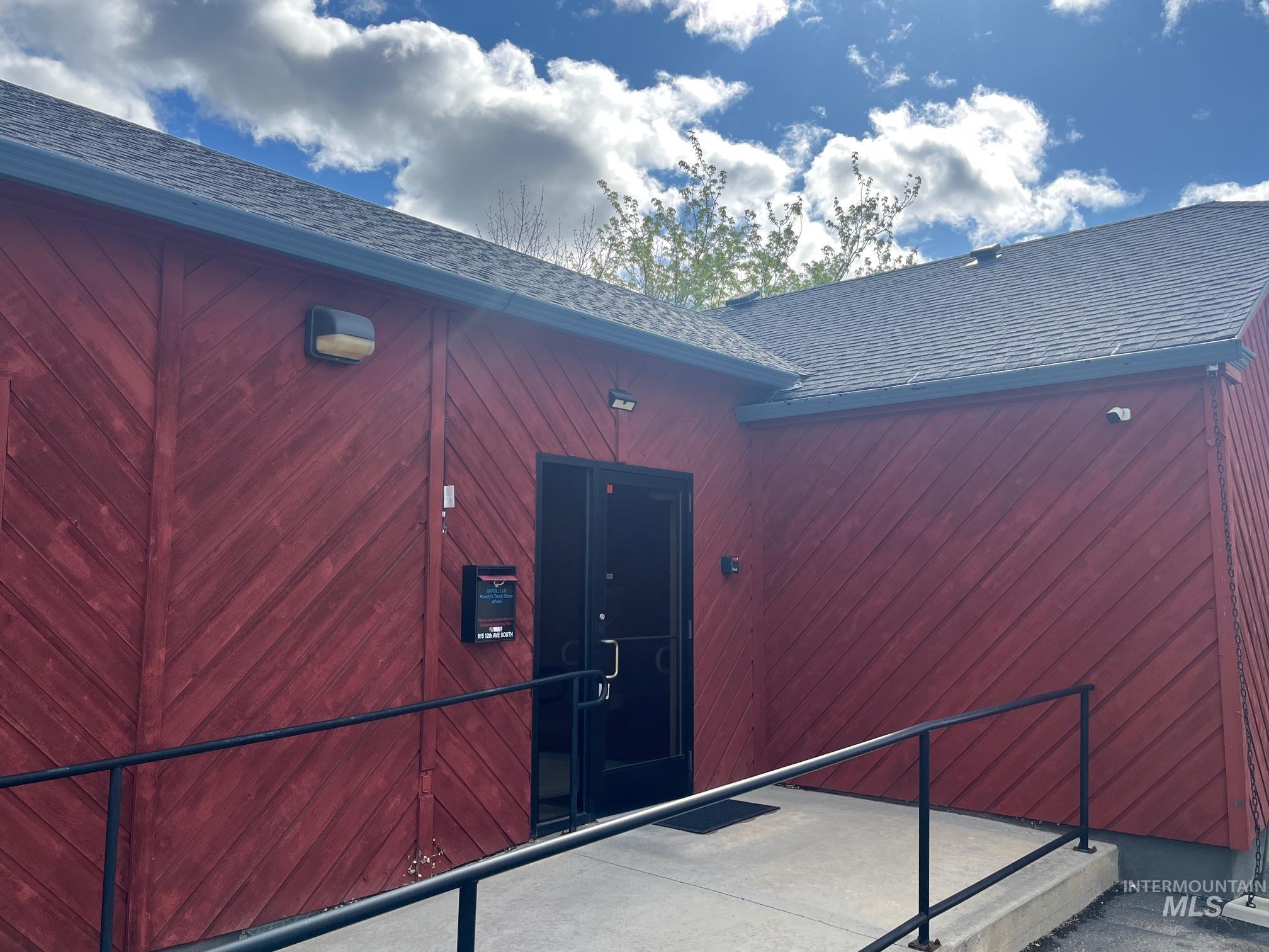 915 12th Ave South, Nampa, Idaho 83651, Business/Commercial For Sale, Price $499,900,MLS 98983296