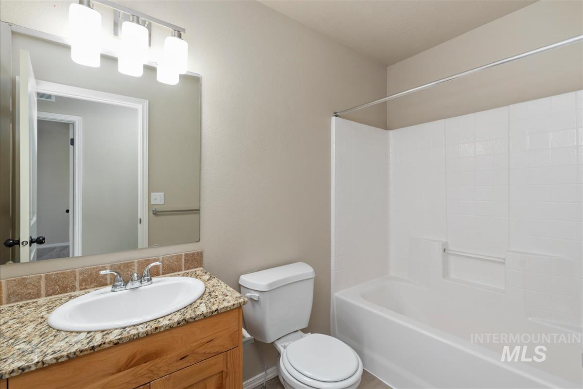 1521, 1527, 1535 W Alexandra Ln, Boise, Idaho 83705, 8 Bedrooms, 8 Bathrooms, Residential Income For Sale, Price $3,007,770,MLS 98983297
