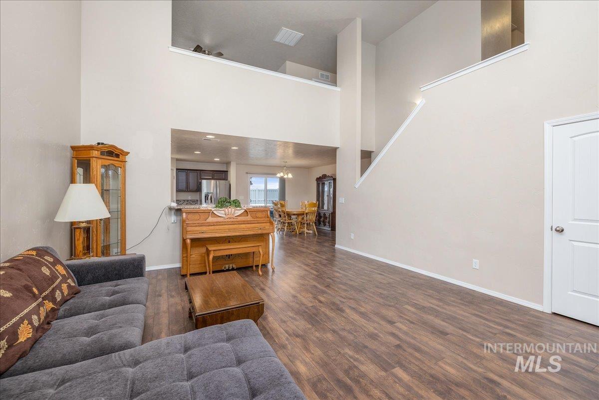 16203 Settlement Ave, Caldwell, Idaho 83607, 5 Bedrooms, 2.5 Bathrooms, Residential For Sale, Price $420,000,MLS 98983299