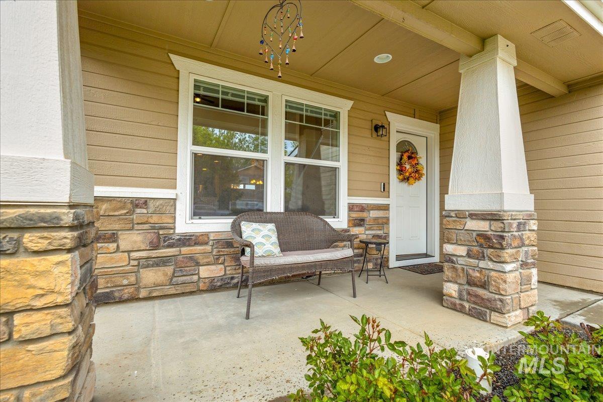 16203 Settlement Ave, Caldwell, Idaho 83607, 5 Bedrooms, 2.5 Bathrooms, Residential For Sale, Price $420,000,MLS 98983299