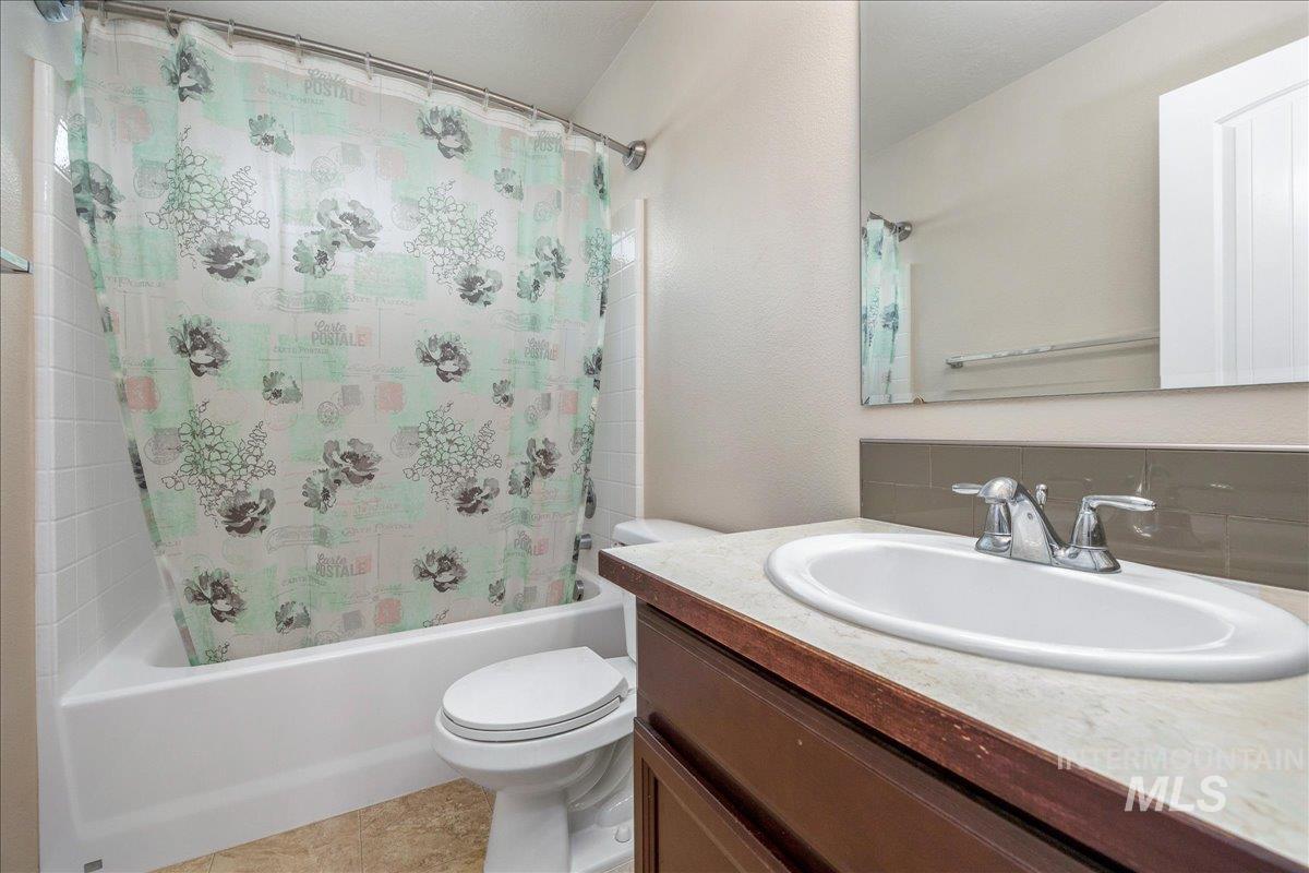 16203 Settlement Ave, Caldwell, Idaho 83607, 5 Bedrooms, 2.5 Bathrooms, Residential For Sale, Price $420,000,MLS 98983299