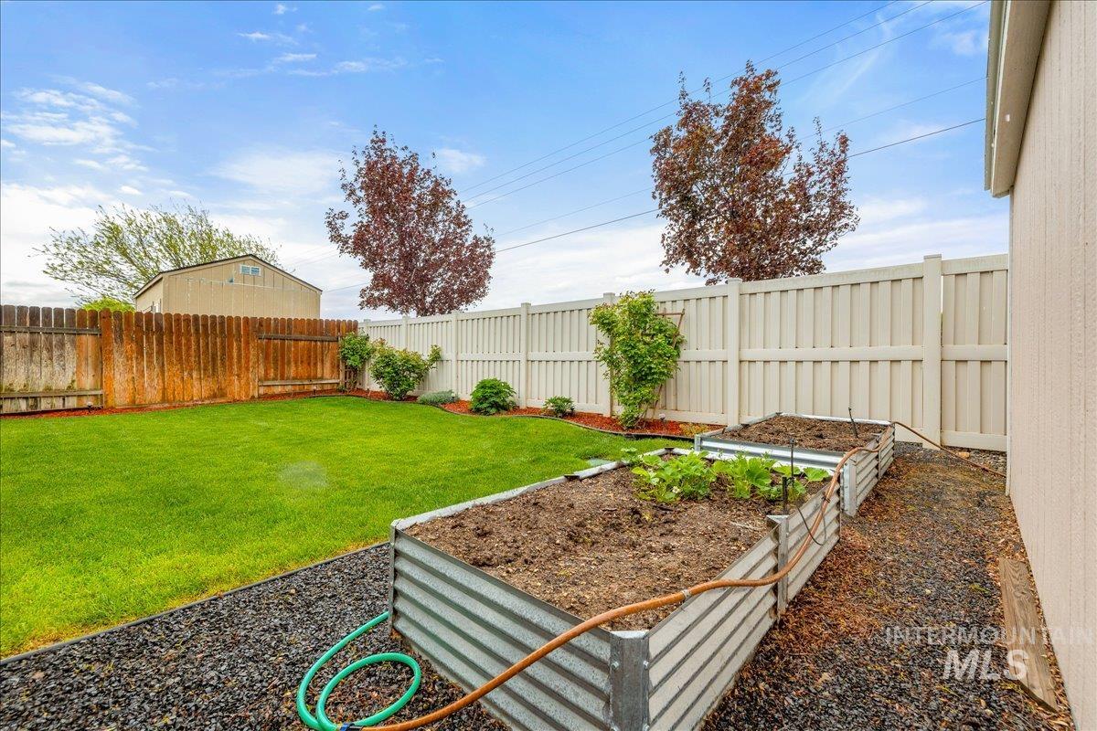 16203 Settlement Ave, Caldwell, Idaho 83607, 5 Bedrooms, 2.5 Bathrooms, Residential For Sale, Price $420,000,MLS 98983299