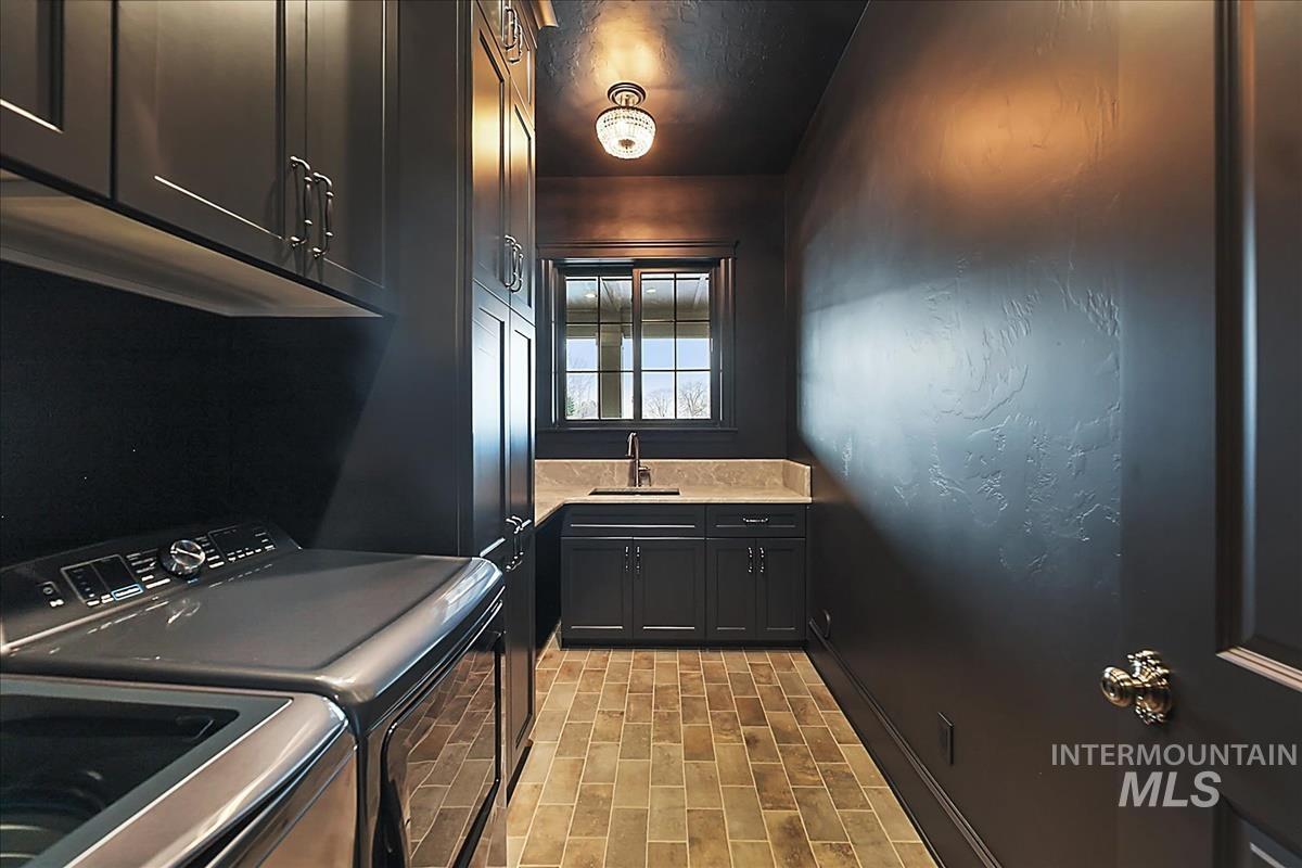 5909 E Greenhill Street, Nampa, Idaho 83686-6922, 4 Bedrooms, 3.5 Bathrooms, Residential For Sale, Price $2,190,000, 98983300