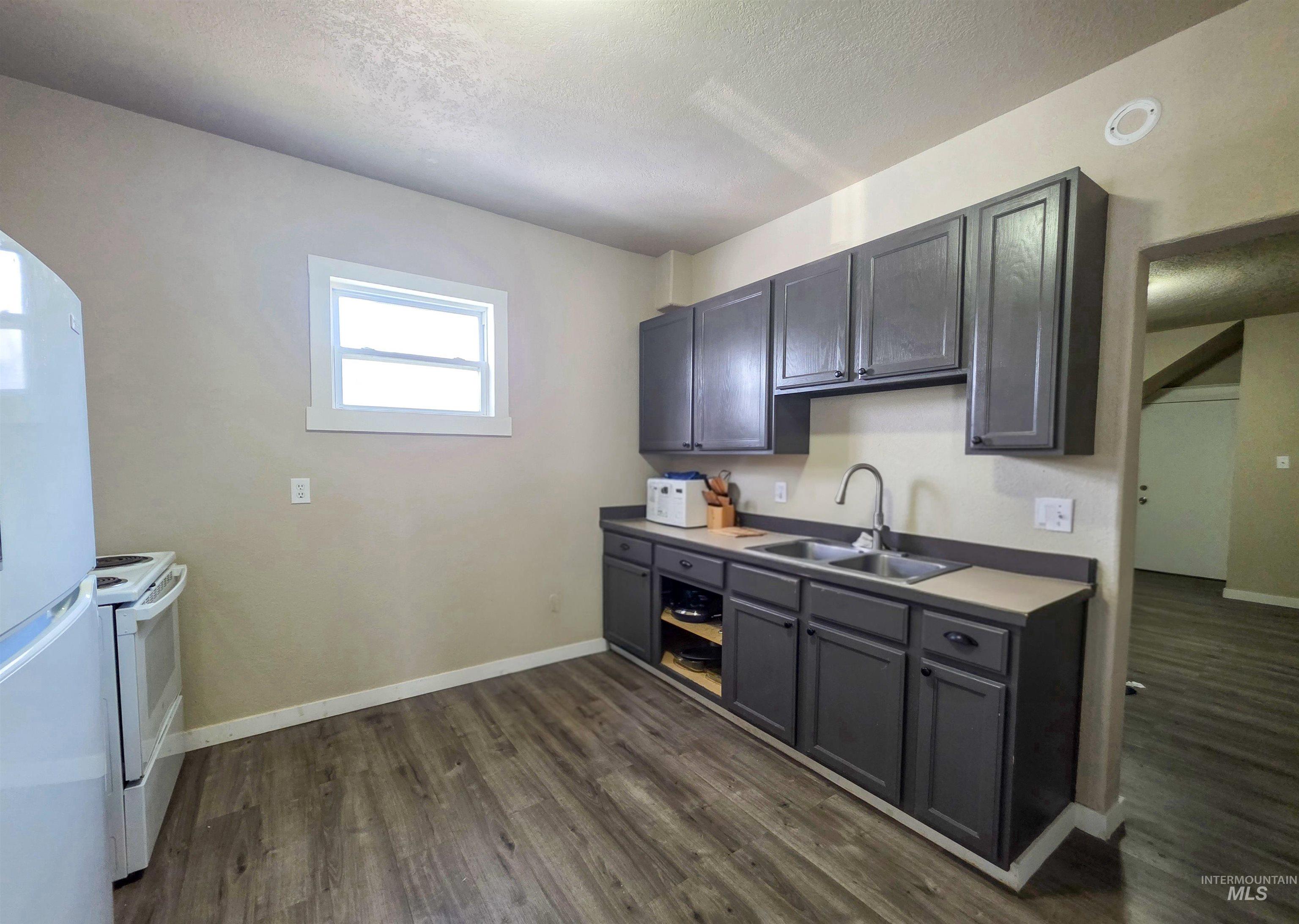 413 & 415 3rd ave N, Twin Falls, Idaho 83301, 2 Bedrooms, 1 Bathroom, Residential Income For Sale, Price $620,000,MLS 98983302