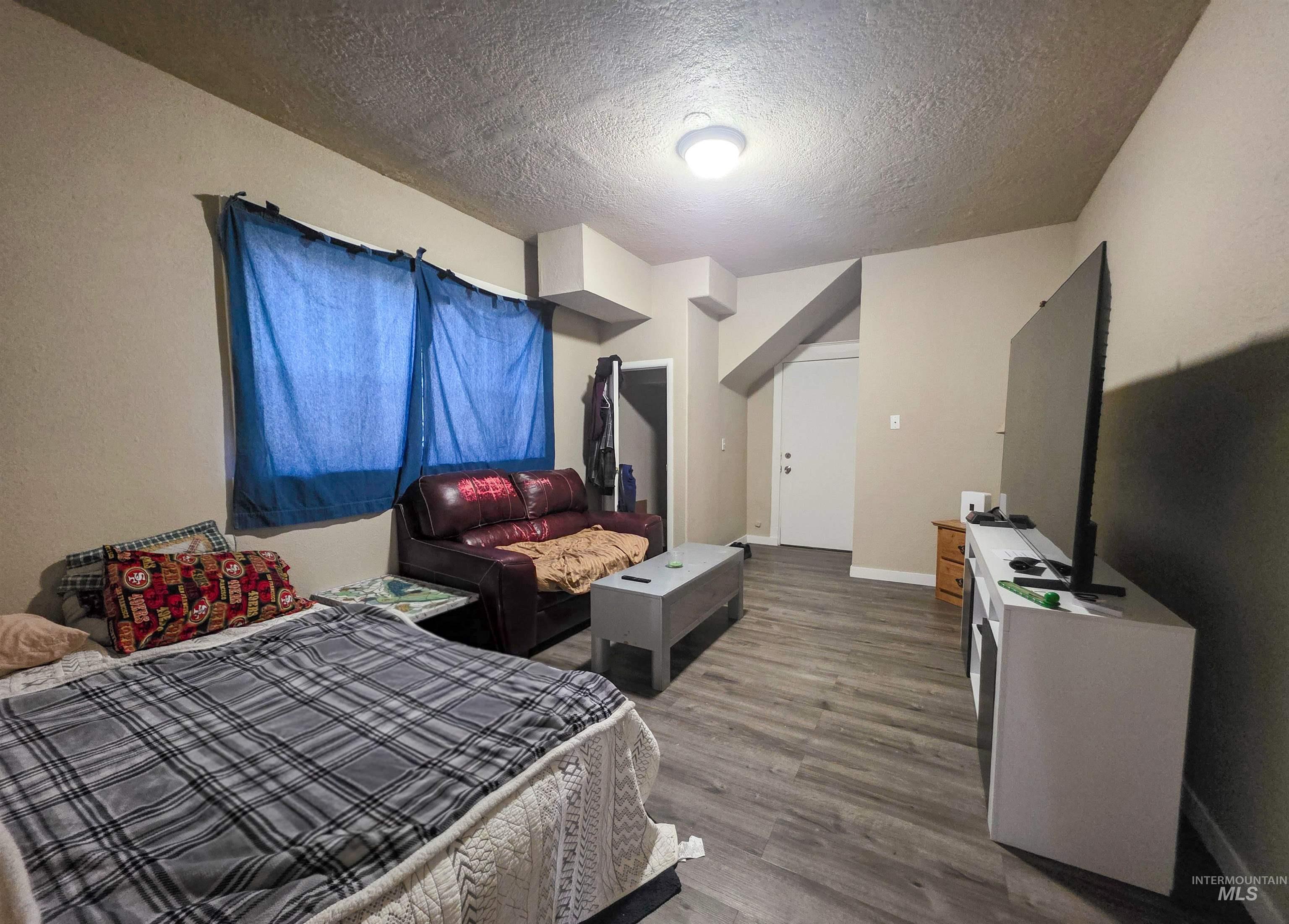 413 & 415 3rd ave N, Twin Falls, Idaho 83301, 2 Bedrooms, 1 Bathroom, Residential Income For Sale, Price $620,000,MLS 98983302