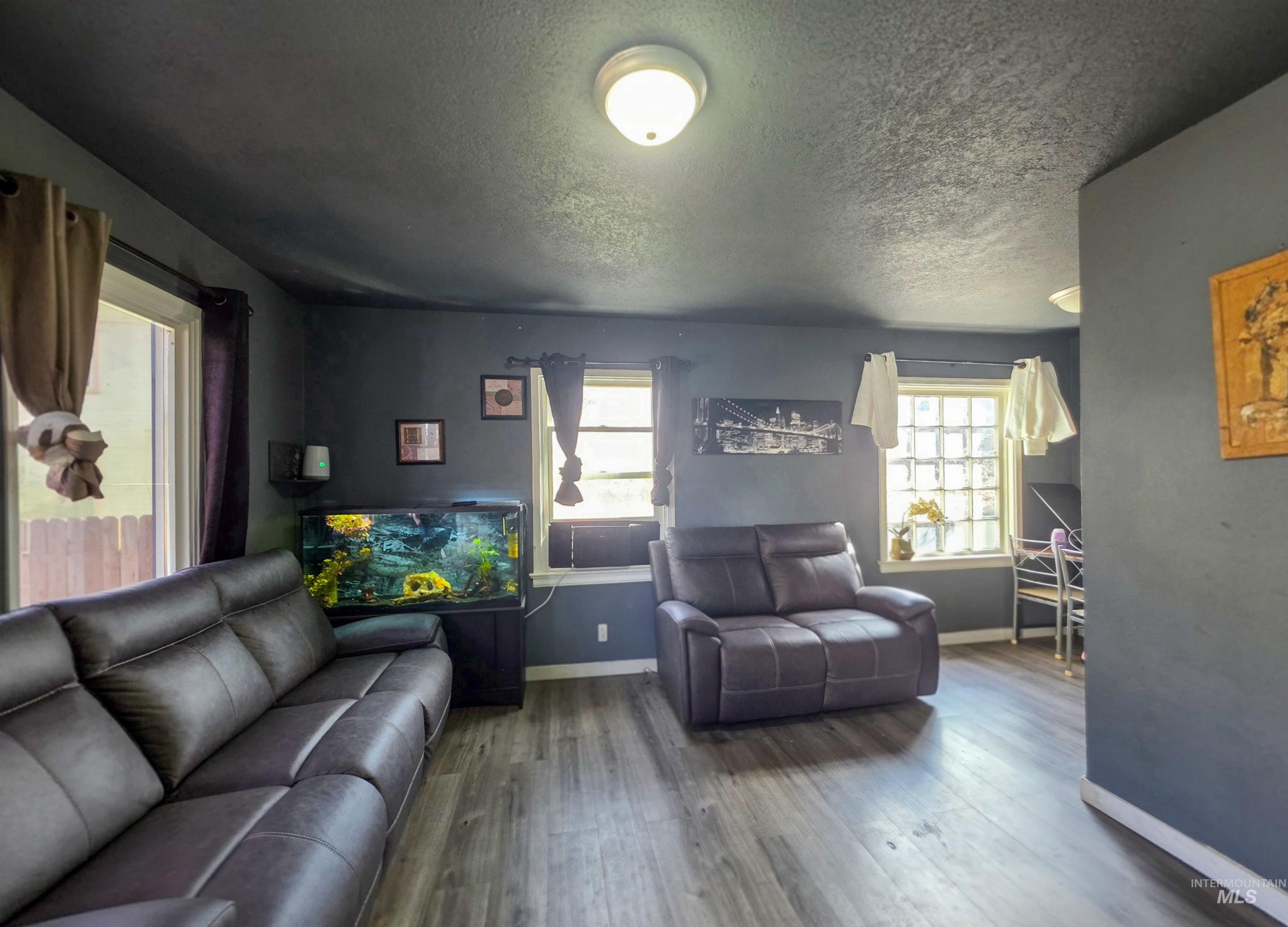 413 & 415 3rd ave N, Twin Falls, Idaho 83301, 2 Bedrooms, 1 Bathroom, Residential Income For Sale, Price $620,000,MLS 98983302