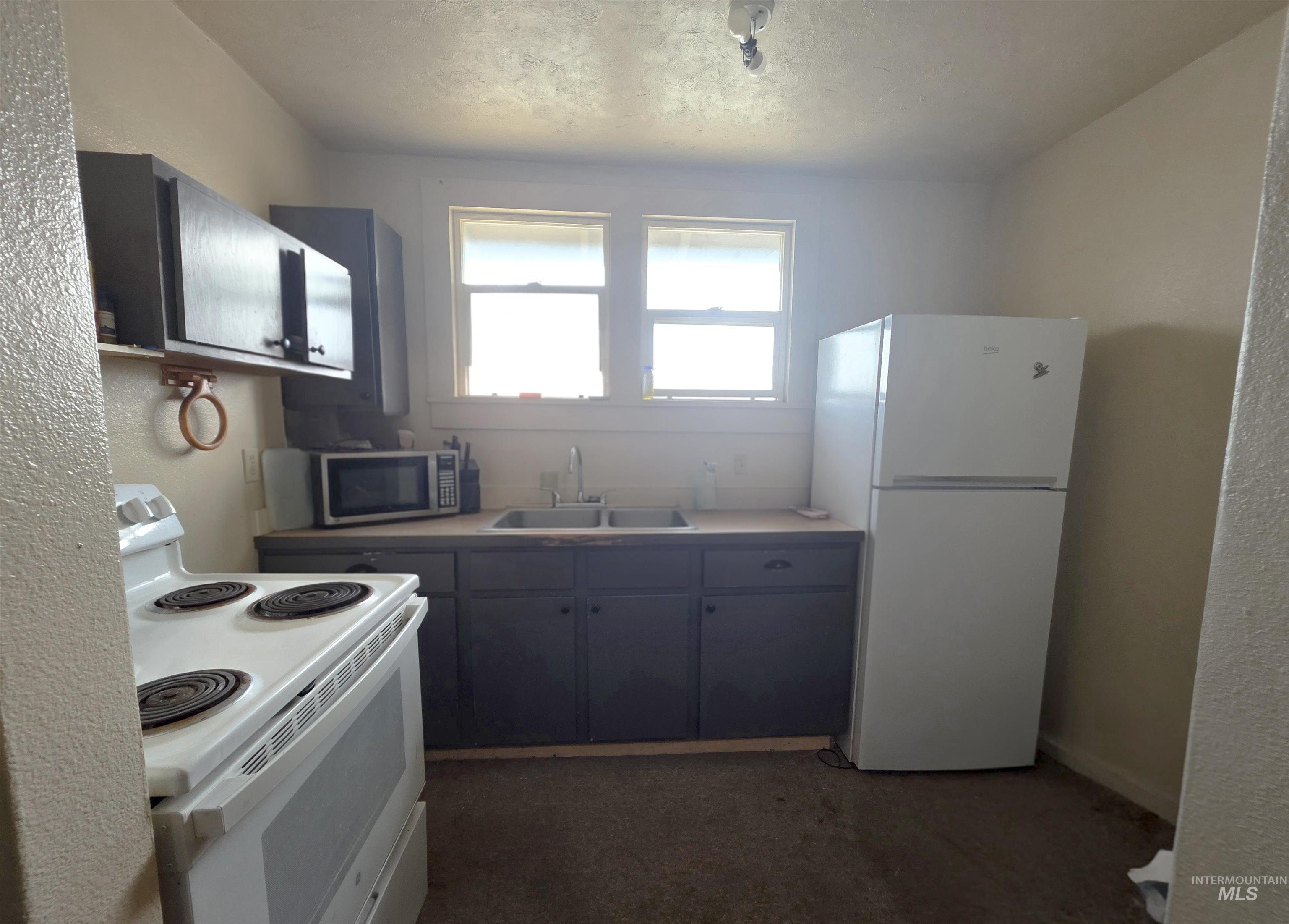 413 & 415 3rd ave N, Twin Falls, Idaho 83301, 2 Bedrooms, 1 Bathroom, Residential Income For Sale, Price $620,000,MLS 98983302