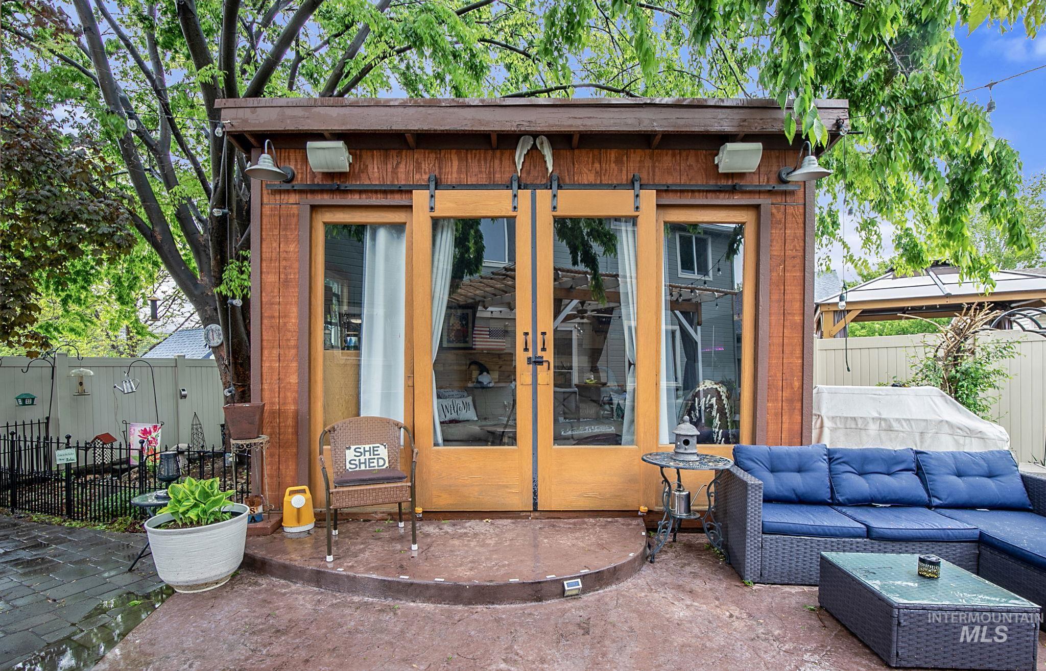 1474 W Brown Trout, Meridian, Idaho 83687, 3 Bedrooms, 2.5 Bathrooms, Residential For Sale, Price $488,000,MLS 98983304