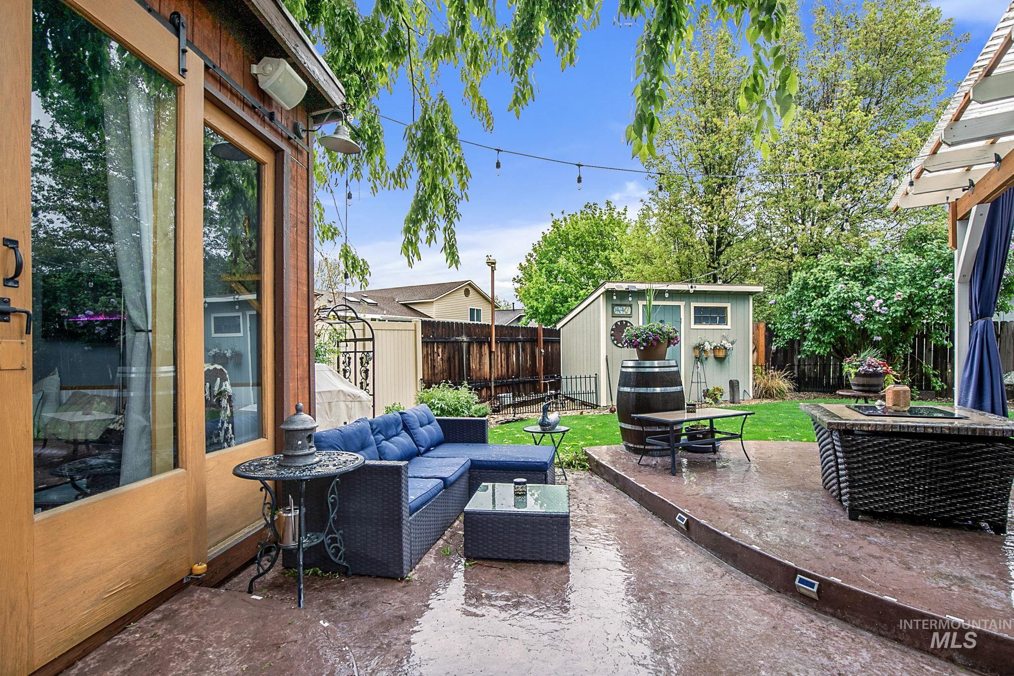 1474 W Brown Trout, Meridian, Idaho 83687, 3 Bedrooms, 2.5 Bathrooms, Residential For Sale, Price $488,000,MLS 98983304