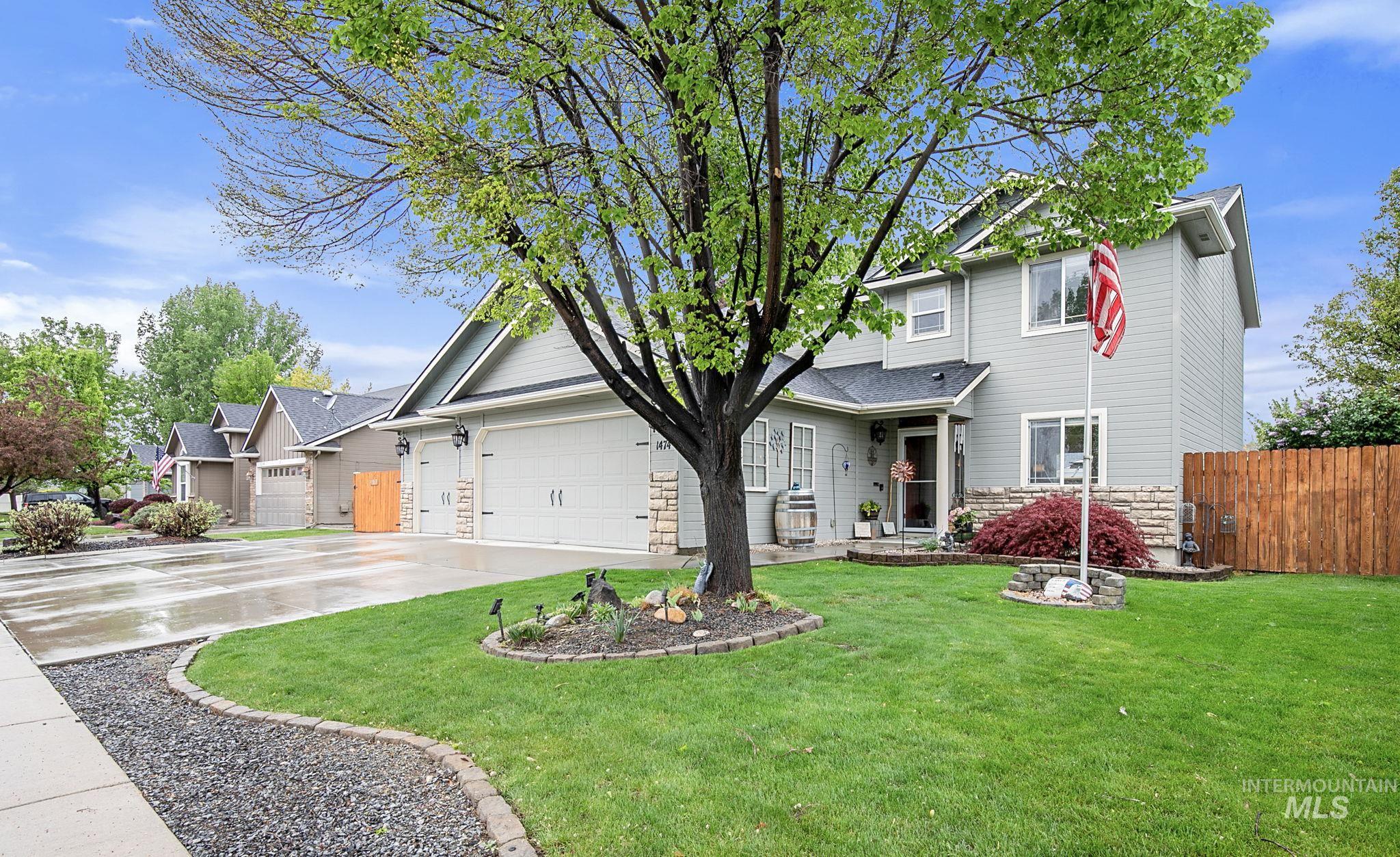 1474 W Brown Trout, Meridian, Idaho 83687, 3 Bedrooms, 2.5 Bathrooms, Residential For Sale, Price $488,000,MLS 98983304