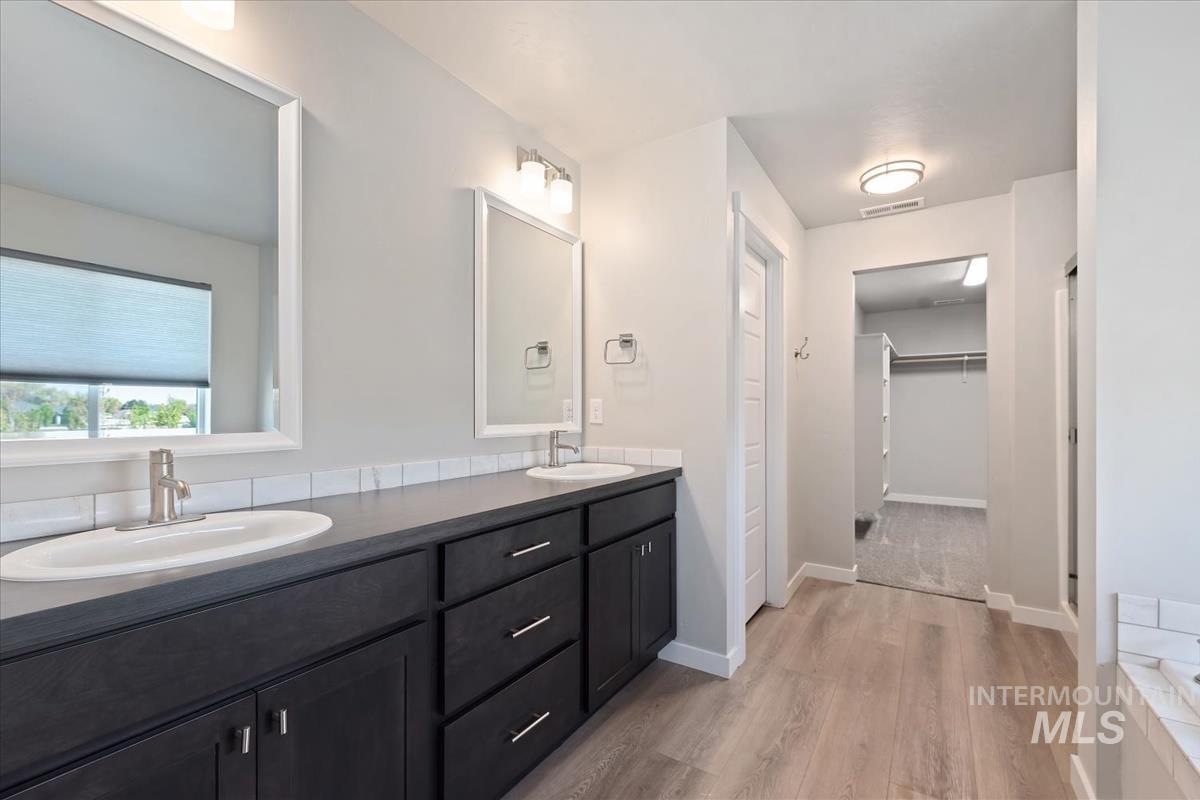 17389 N N Santimon Way, Nampa, Idaho 83687, 4 Bedrooms, 2.5 Bathrooms, Residential For Sale, Price $490,000,MLS 98983305