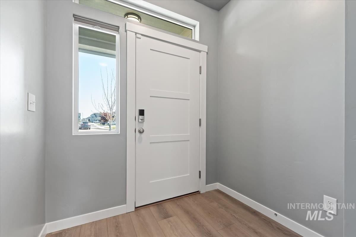 17389 N N Santimon Way, Nampa, Idaho 83687, 4 Bedrooms, 2.5 Bathrooms, Residential For Sale, Price $490,000,MLS 98983305