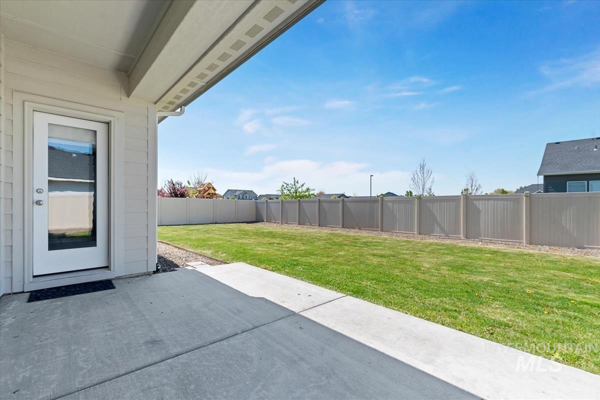 17389 N N Santimon Way, Nampa, Idaho 83687, 4 Bedrooms, 2.5 Bathrooms, Residential For Sale, Price $490,000,MLS 98983305