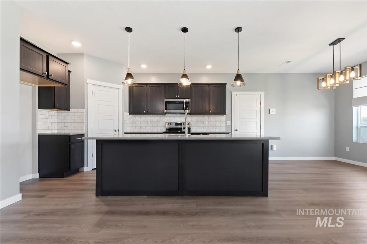 17389 N N Santimon Way, Nampa, Idaho 83687, 4 Bedrooms, 2.5 Bathrooms, Residential For Sale, Price $490,000,MLS 98983305