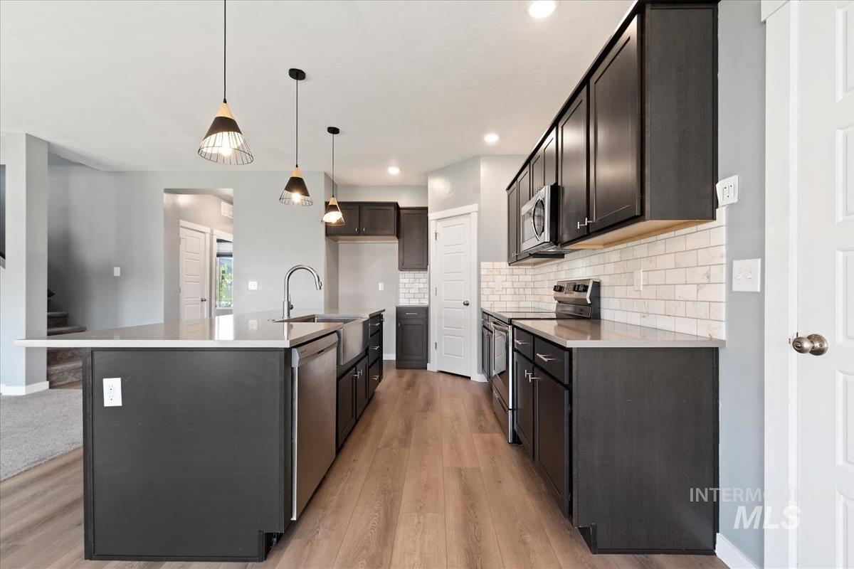 17389 N N Santimon Way, Nampa, Idaho 83687, 4 Bedrooms, 2.5 Bathrooms, Residential For Sale, Price $490,000,MLS 98983305