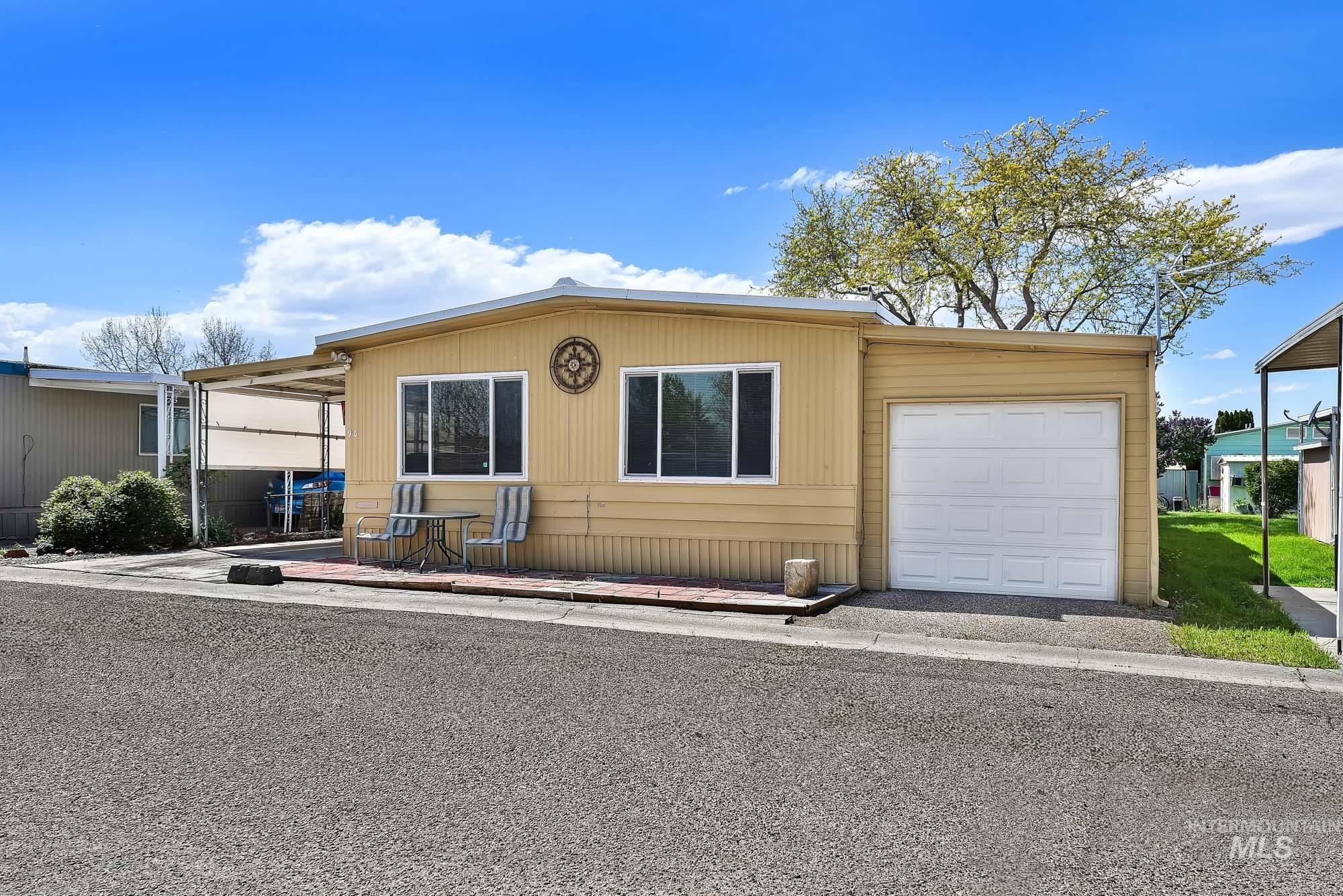 1715 W Flamingo Ave, Nampa, Idaho 83651, 2 Bedrooms, 2 Bathrooms, Residential For Sale, Price $75,000,MLS 98983307