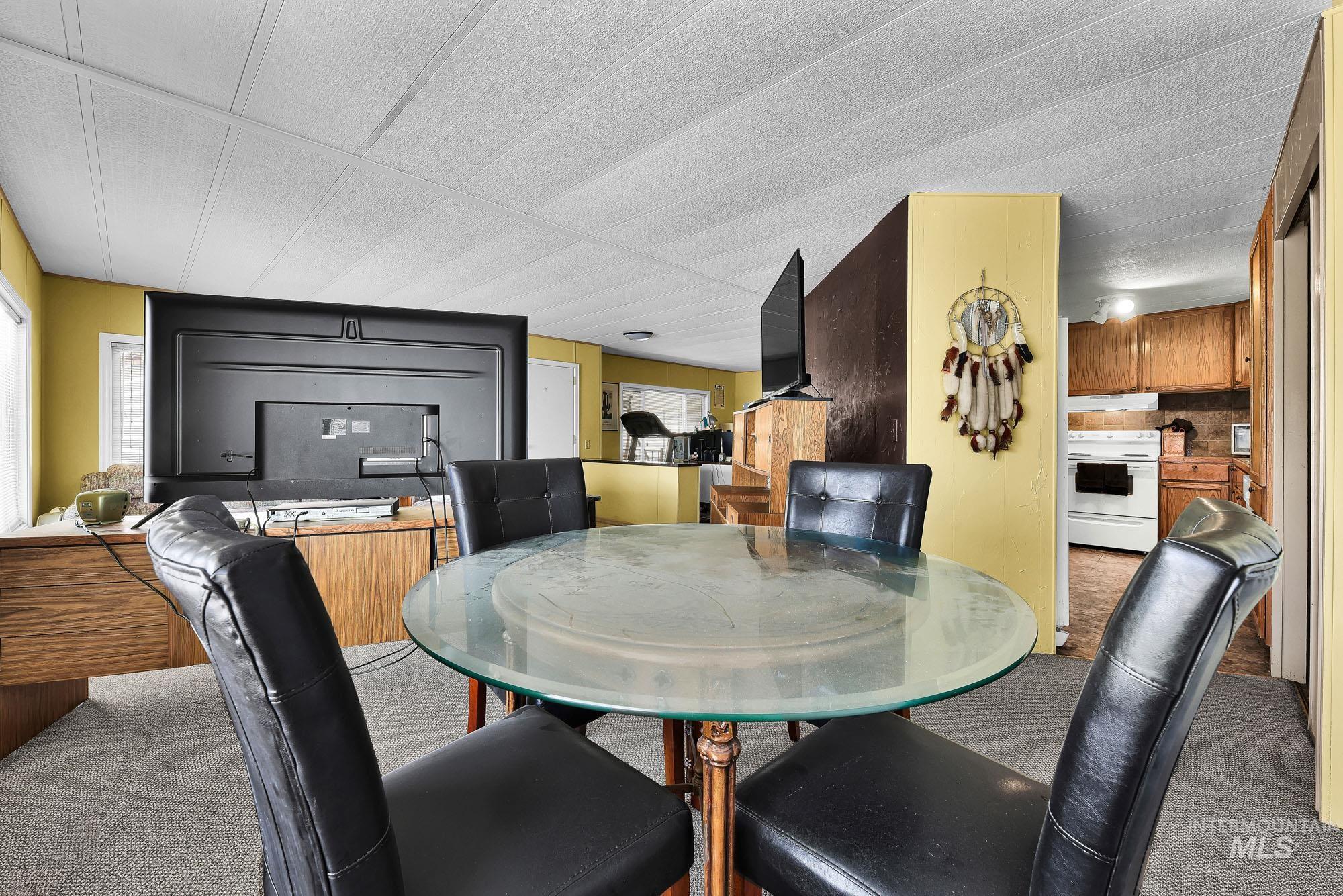 1715 W Flamingo Ave, Nampa, Idaho 83651, 2 Bedrooms, 2 Bathrooms, Residential For Sale, Price $75,000,MLS 98983307