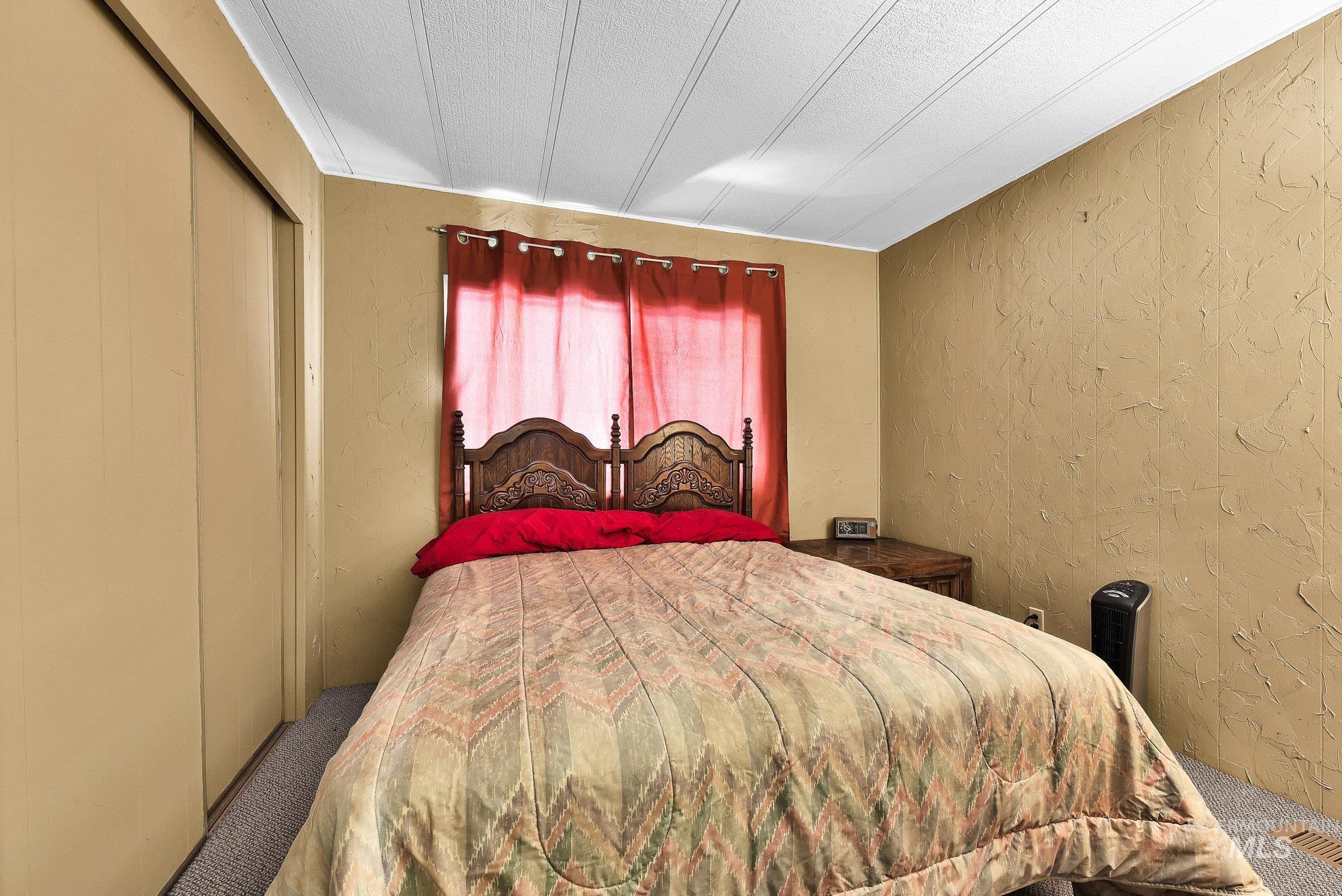 1715 W Flamingo Ave, Nampa, Idaho 83651, 2 Bedrooms, 2 Bathrooms, Residential For Sale, Price $75,000,MLS 98983307