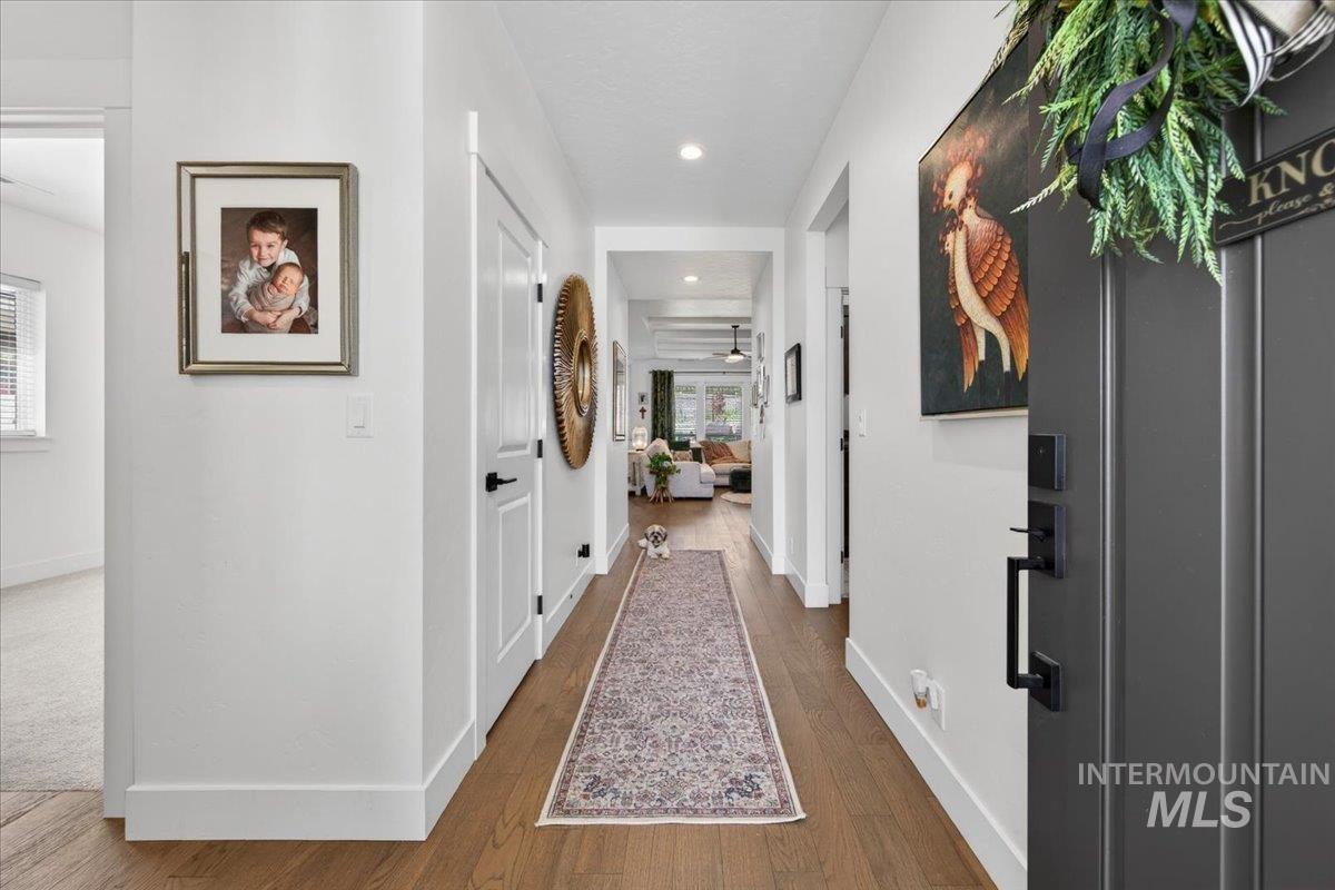 12195 Red Shouldered Hawk, Nampa, Idaho 83686, 3 Bedrooms, 2 Bathrooms, Residential For Sale, Price $549,500,MLS 98983308