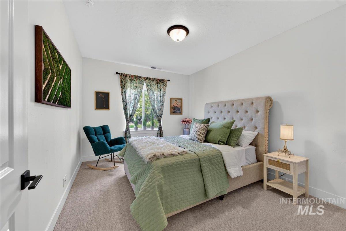 12195 Red Shouldered Hawk, Nampa, Idaho 83686, 3 Bedrooms, 2 Bathrooms, Residential For Sale, Price $549,500,MLS 98983308