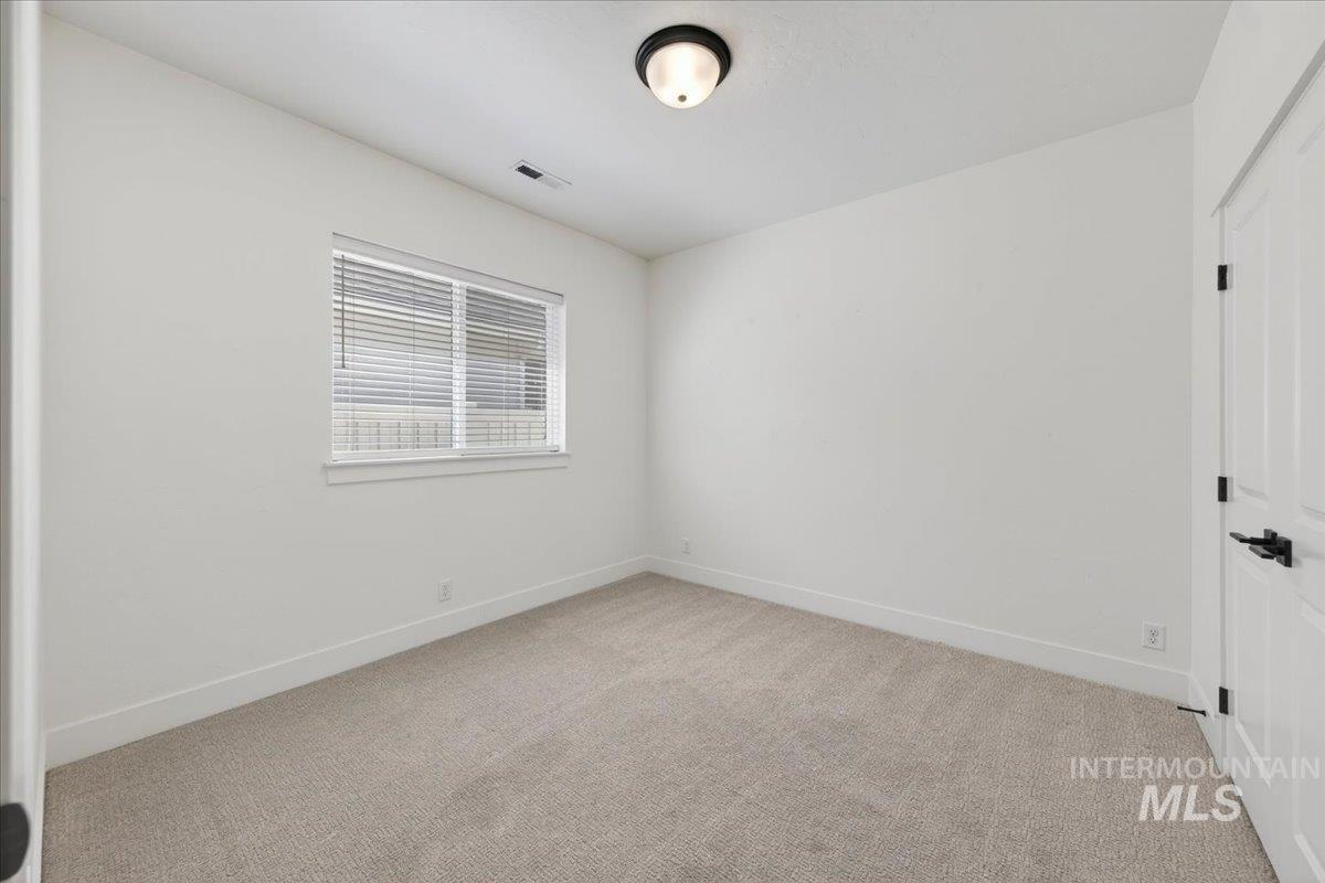 12195 Red Shouldered Hawk, Nampa, Idaho 83686, 3 Bedrooms, 2 Bathrooms, Residential For Sale, Price $549,500,MLS 98983308