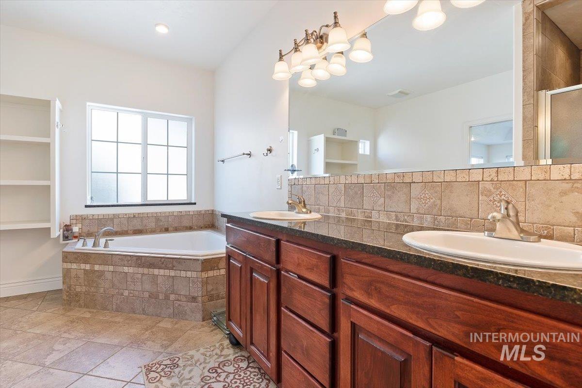 1446 Riverbend Pl, Twin Falls, Idaho 83301, 5 Bedrooms, 3.5 Bathrooms, Residential For Sale, Price $649,900, 98983309