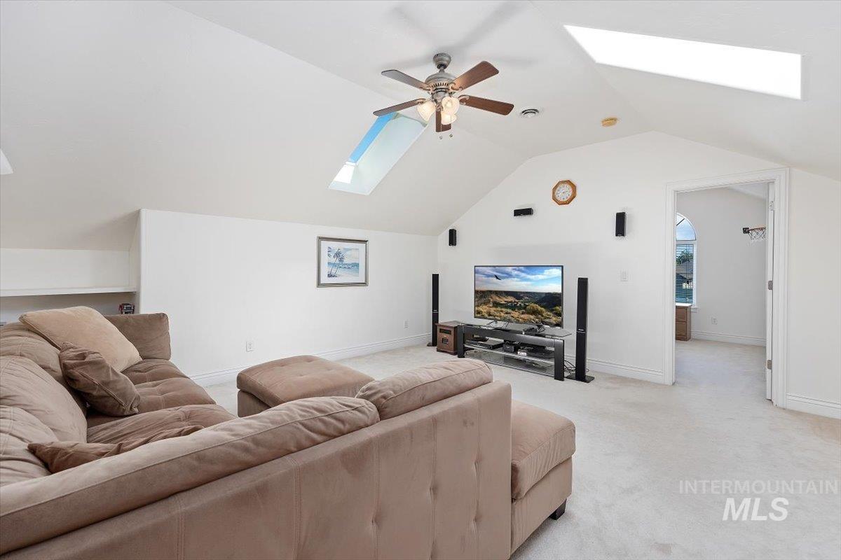 1446 Riverbend Pl, Twin Falls, Idaho 83301, 5 Bedrooms, 3.5 Bathrooms, Residential For Sale, Price $649,900, 98983309