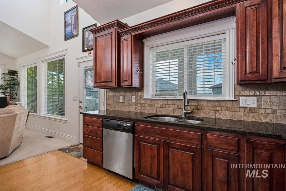 1446 Riverbend Pl, Twin Falls, Idaho 83301, 5 Bedrooms, 3.5 Bathrooms, Residential For Sale, Price $649,900, 98983309