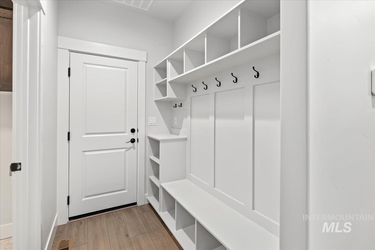 2205 E Padstow St, Kuna, Idaho 83634, 3 Bedrooms, 2.5 Bathrooms, Residential For Sale, Price $729,880, 98983313