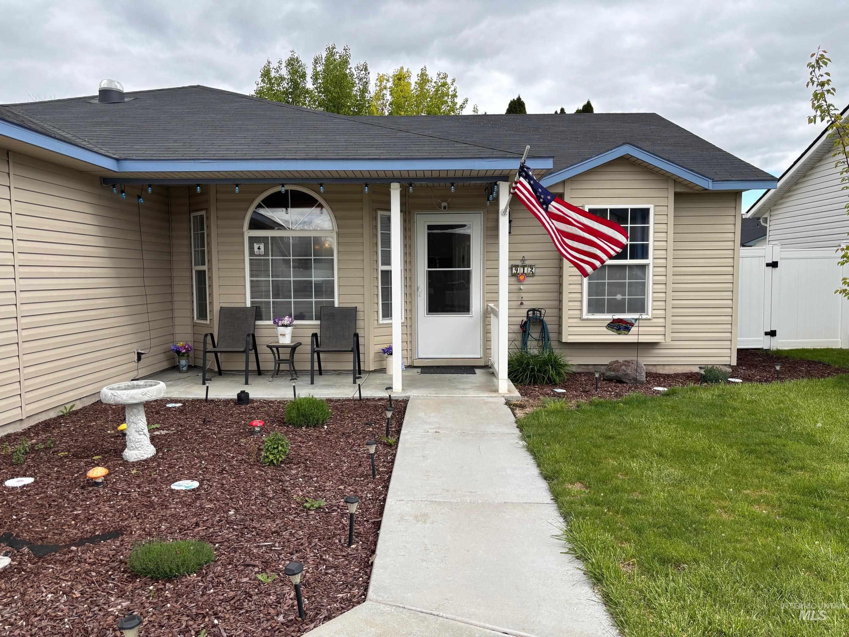 912 W Georgia Ave, Nampa, Idaho 83686, 3 Bedrooms, 2 Bathrooms, Residential For Sale, Price $379,900,MLS 98983315