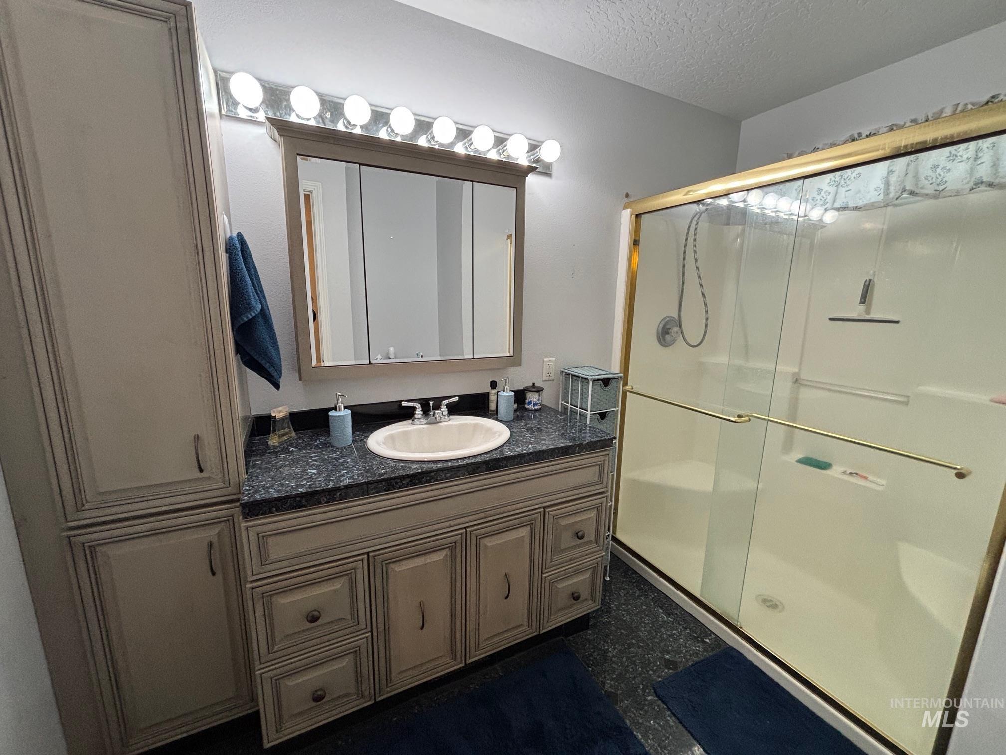 912 W Georgia Ave, Nampa, Idaho 83686, 3 Bedrooms, 2 Bathrooms, Residential For Sale, Price $379,900,MLS 98983315