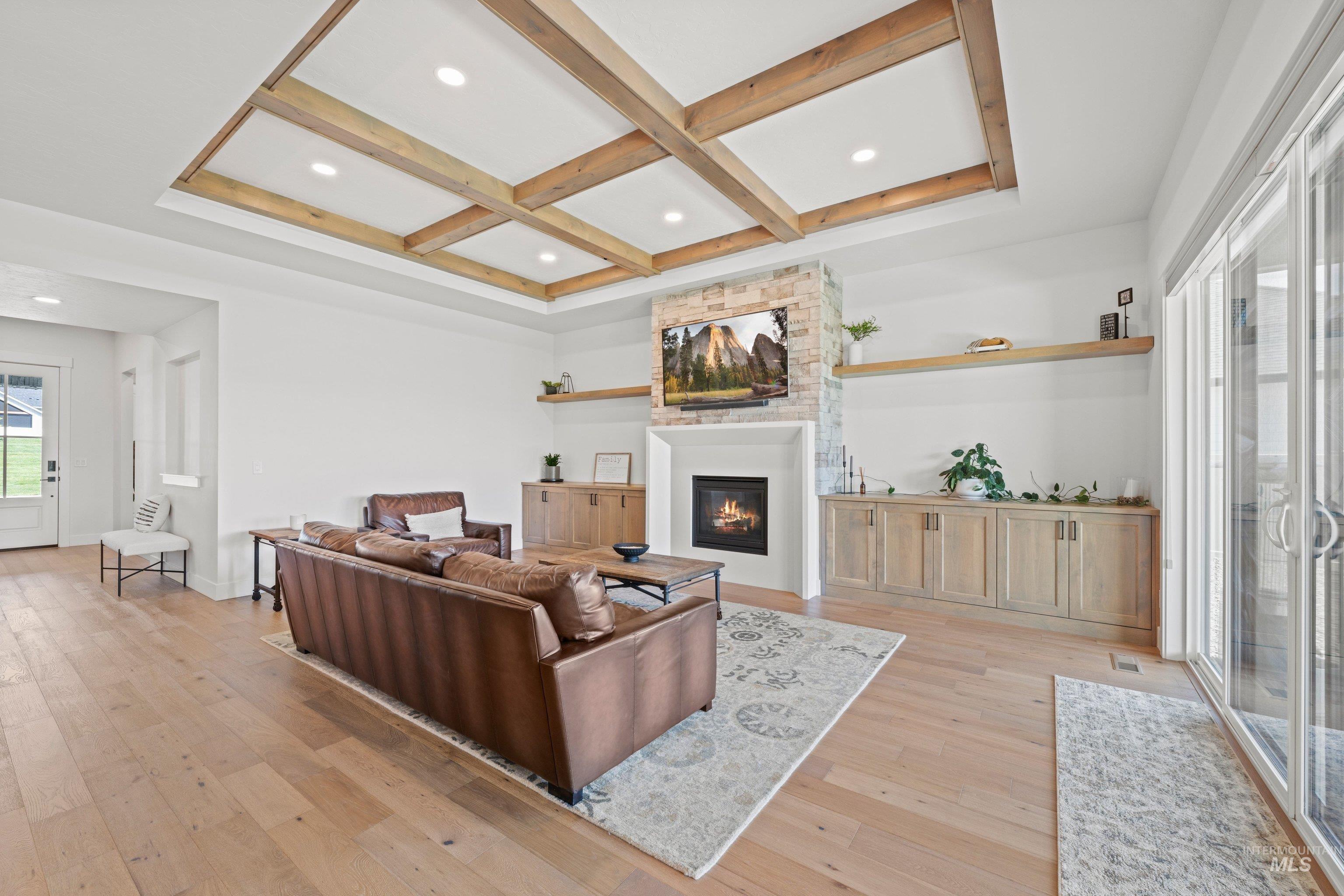 12211 W Cobalt Lake Dr., Star, Idaho 83669, 5 Bedrooms, 3.5 Bathrooms, Residential For Sale, Price $1,049,999,MLS 98983316