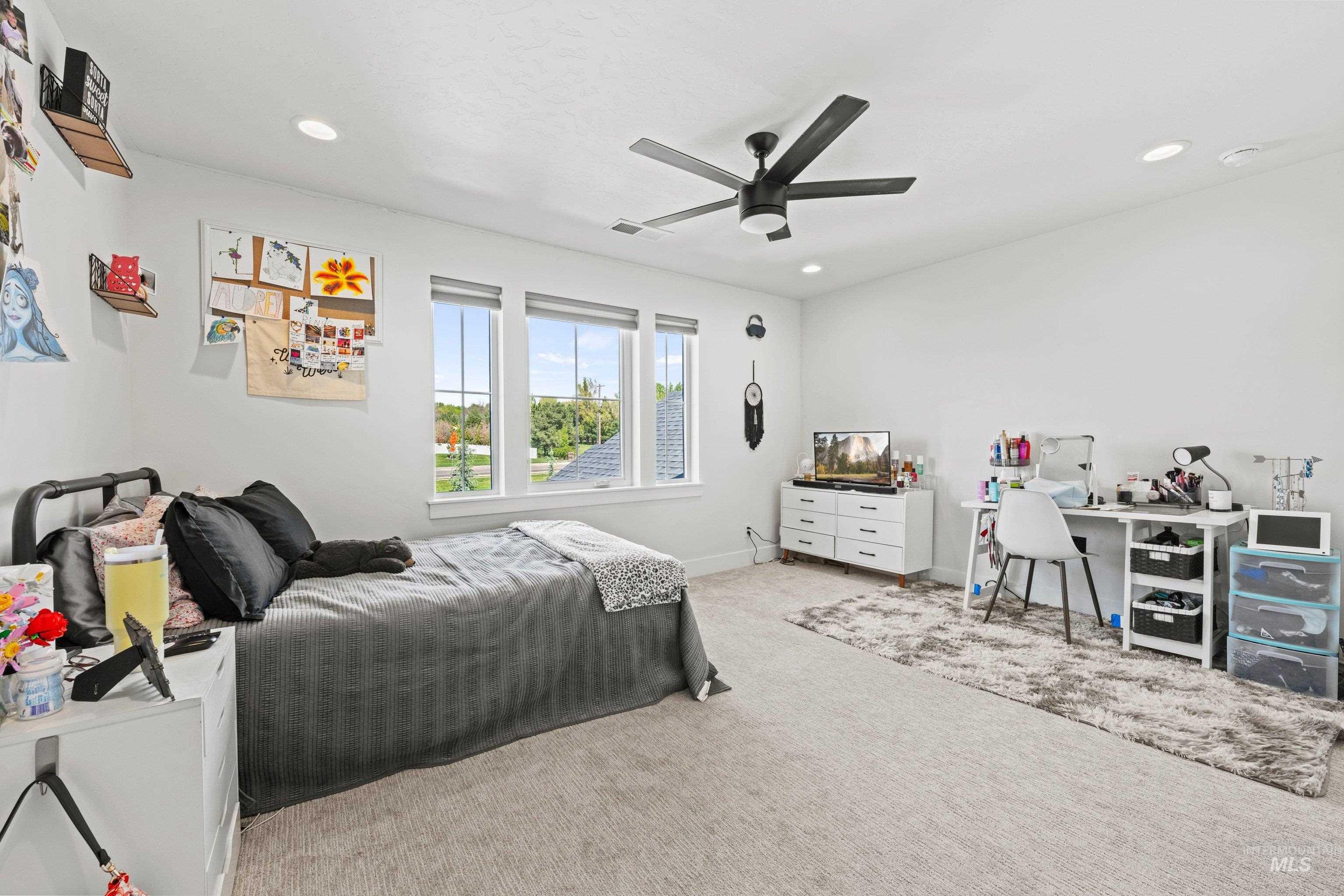 12211 W Cobalt Lake Dr., Star, Idaho 83669, 5 Bedrooms, 3.5 Bathrooms, Residential For Sale, Price $1,049,999,MLS 98983316