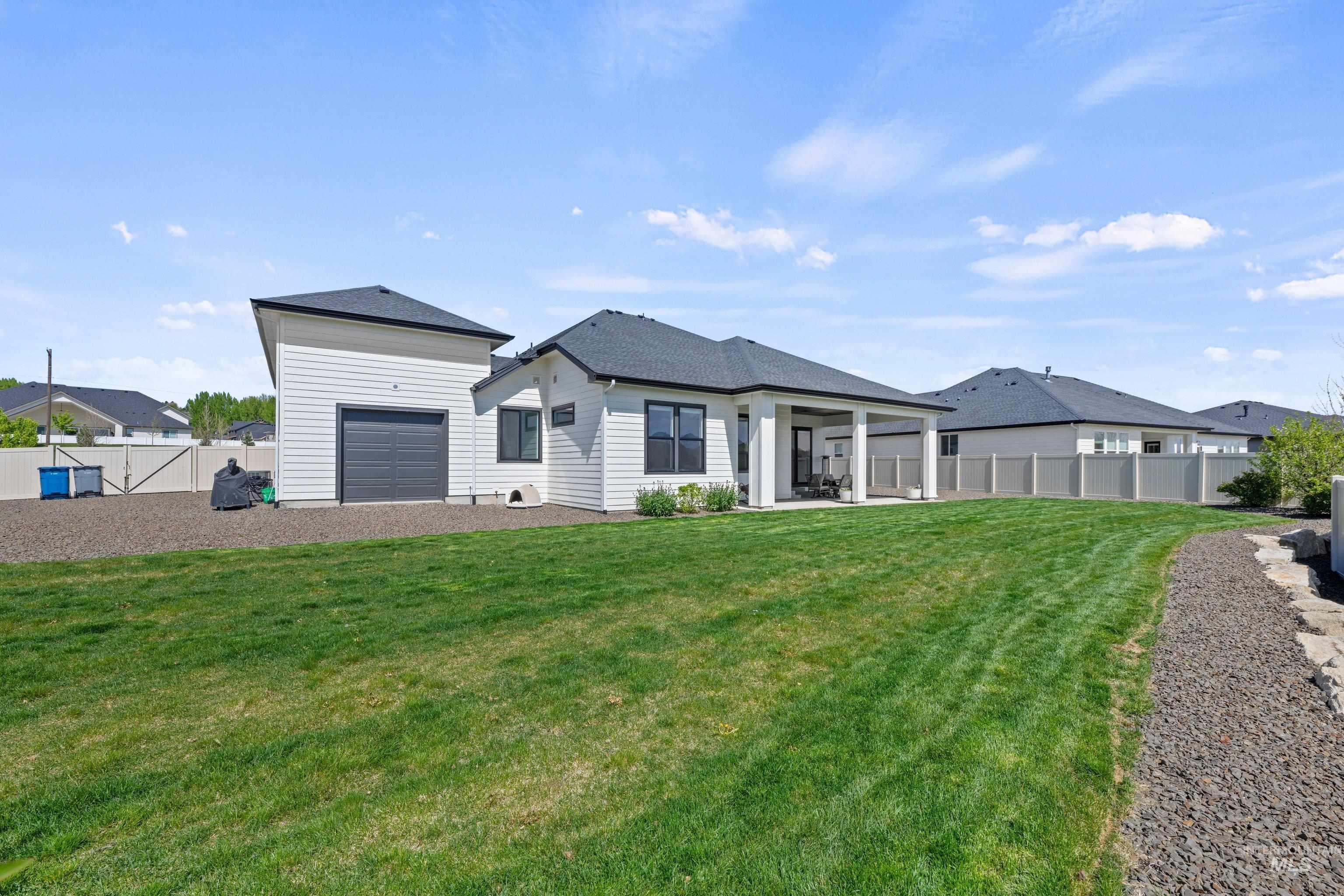 12211 W Cobalt Lake Dr., Star, Idaho 83669, 5 Bedrooms, 3.5 Bathrooms, Residential For Sale, Price $1,049,999,MLS 98983316