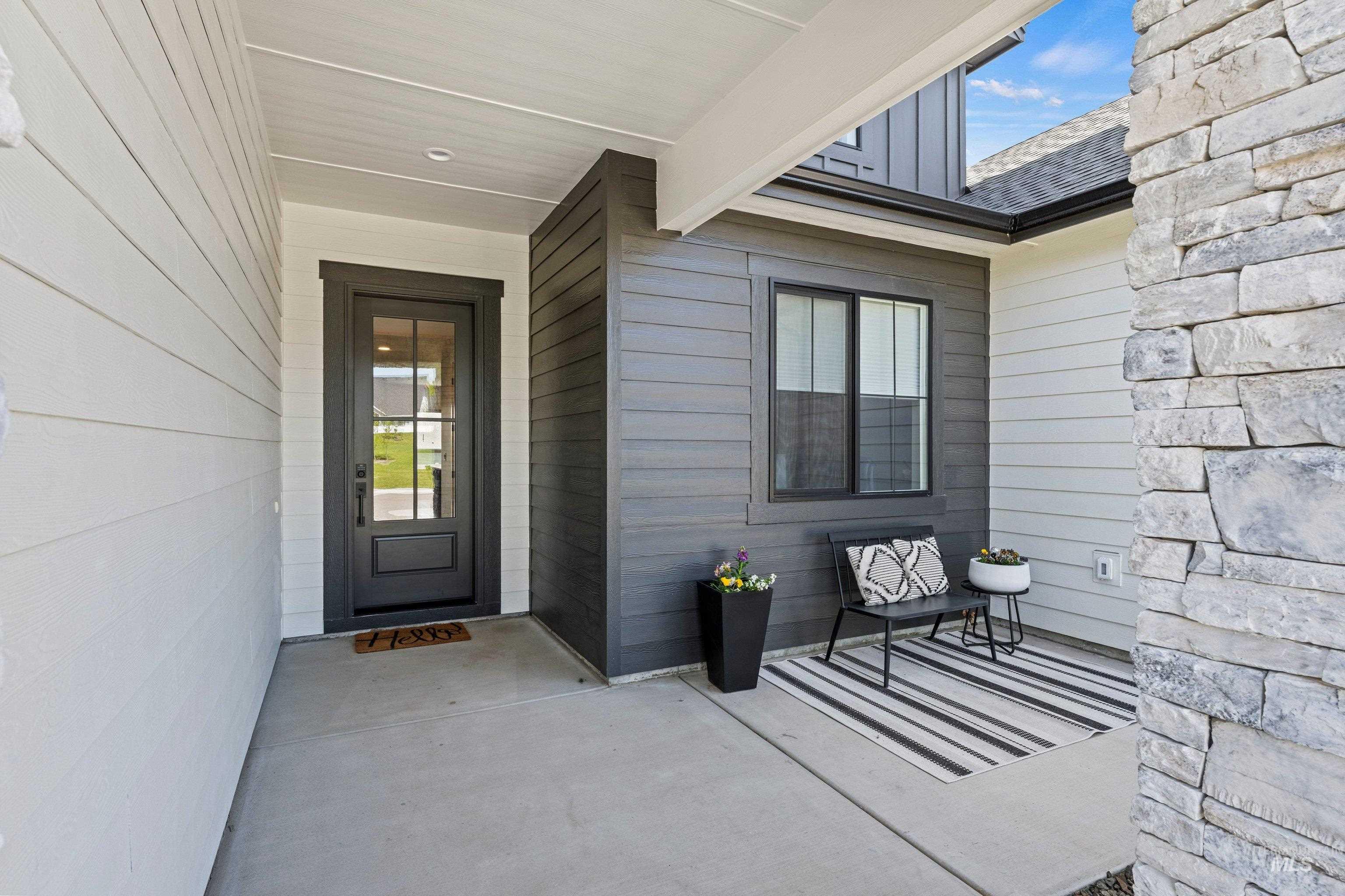 12211 W Cobalt Lake Dr., Star, Idaho 83669, 5 Bedrooms, 3.5 Bathrooms, Residential For Sale, Price $1,049,999,MLS 98983316