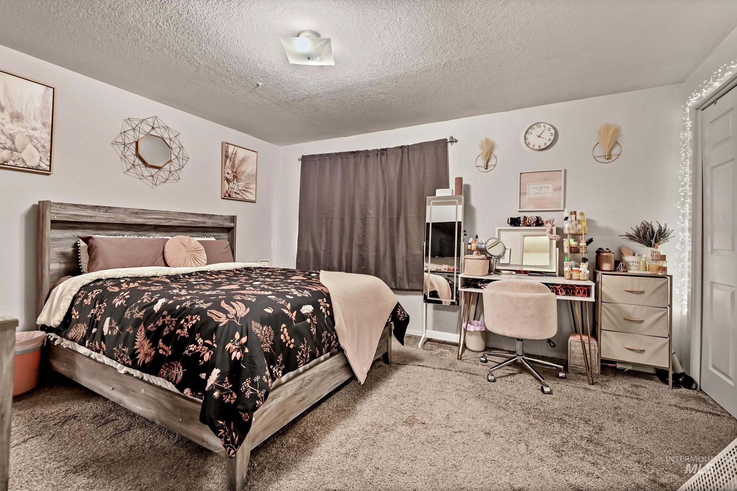 801 N Milwaukee St, Boise, Idaho 83704, 2 Bedrooms, 1.5 Bathrooms, Residential Income For Sale, Price $800,000,MLS 98983317